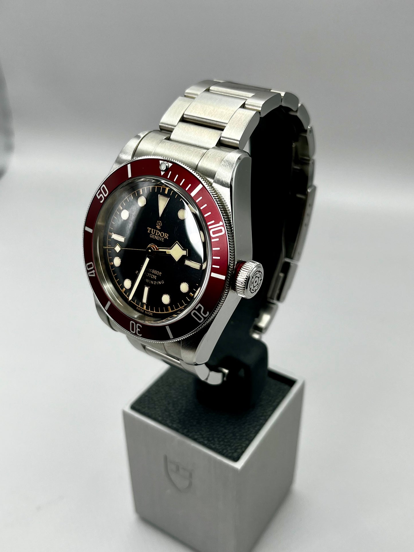 **UNWORN FROM NEW** 2017 TUDOR Black Bay 41mm - 79220R - 'Smiley' - Full Set