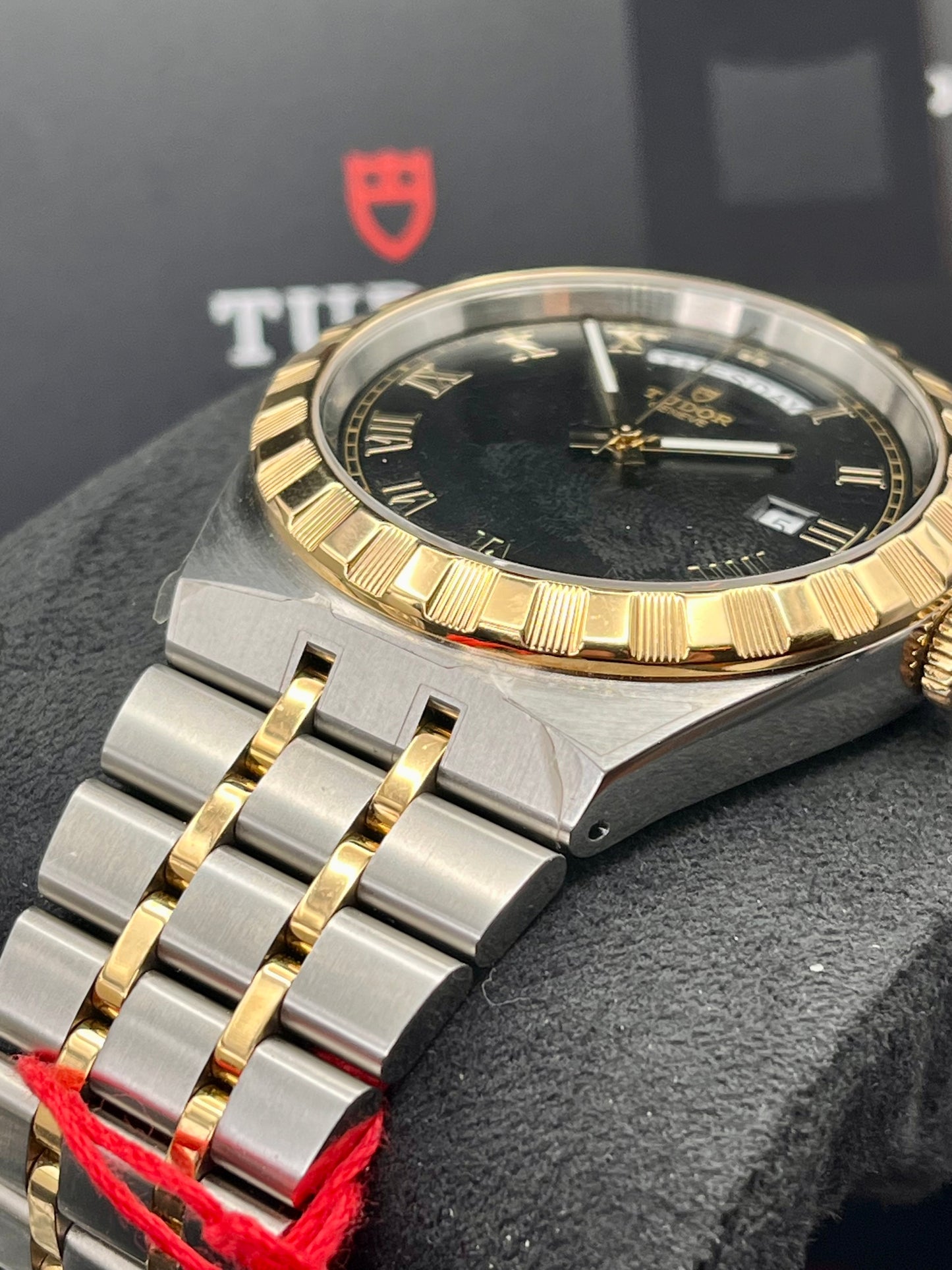 UNWORN 2023 TUDOR Royal 41mm Date/Day - M28603 - Full Set - Warranty to Apr 2028