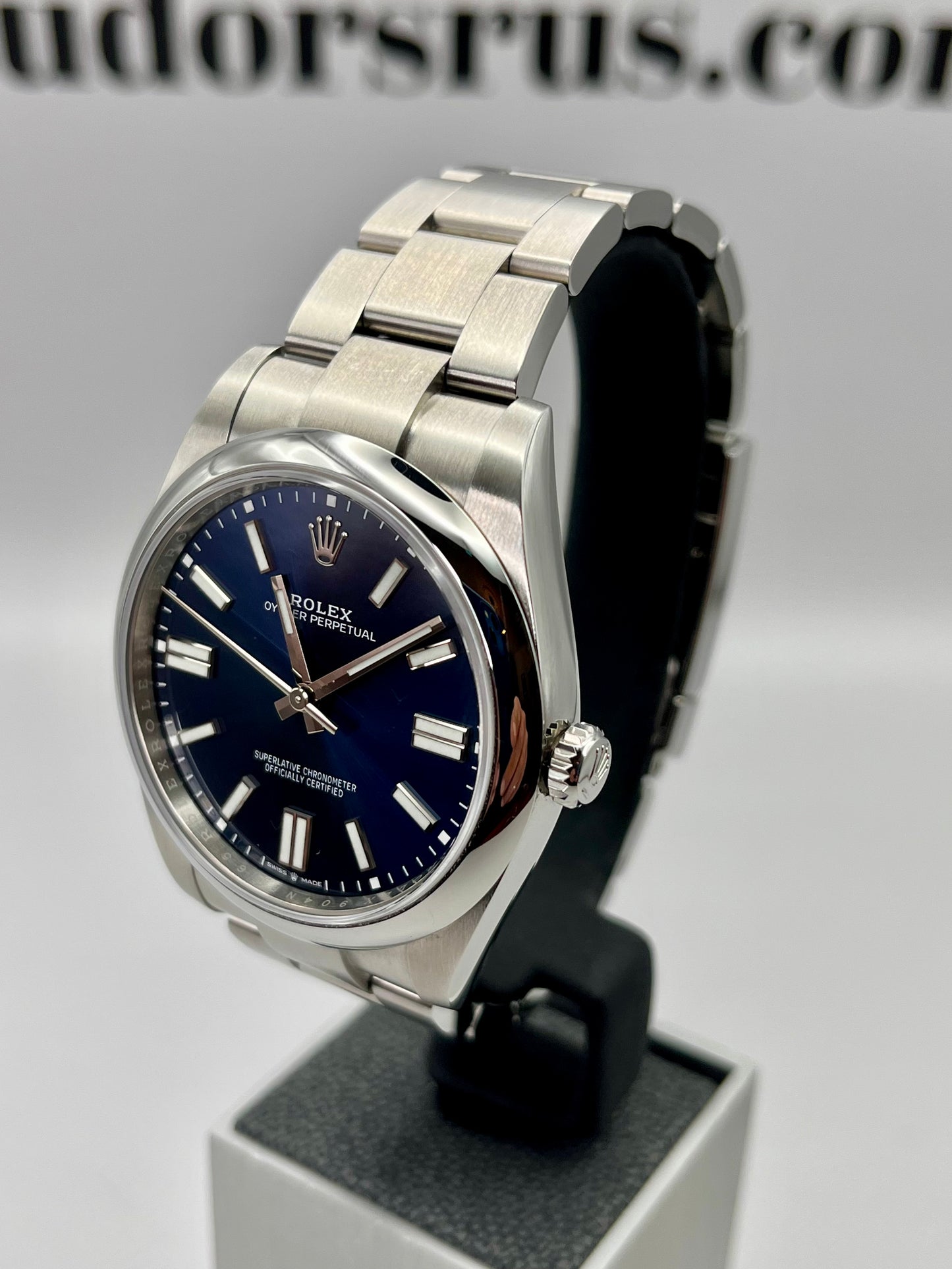 2024 ROLEX Oyster Perpetual 41mm - 124300 - Full Set - Warranty to June 2029