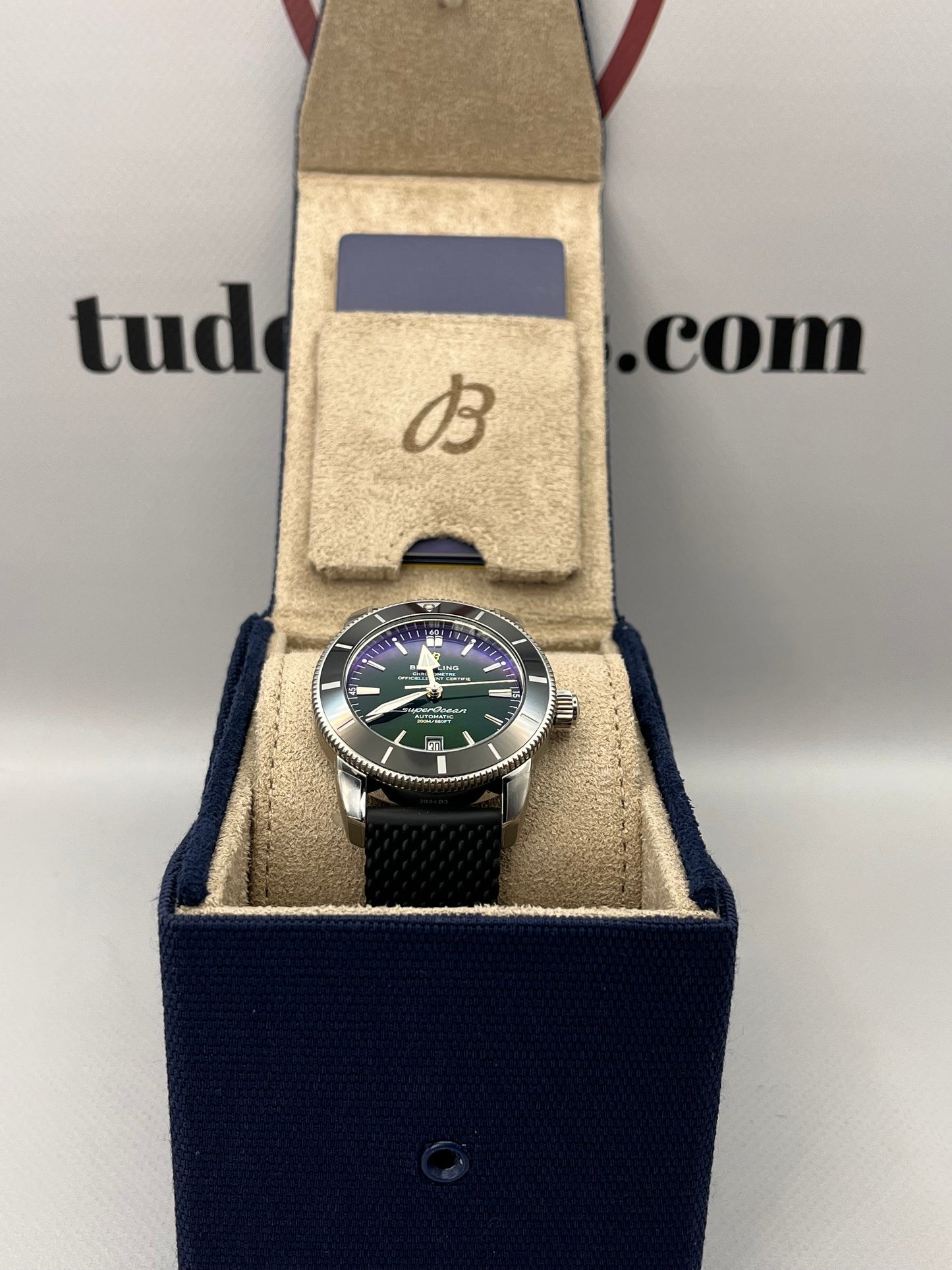 **BRAND NEW** BREITLING Superocean Heritage B20 - 42mm - AB2010121L1S1