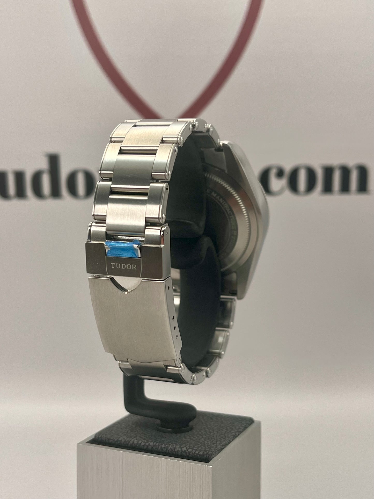 2025 **BRAND NEW** TUDOR Black Bay GMT 'Pepsi' - 79830RB - 2 x OEM Straps