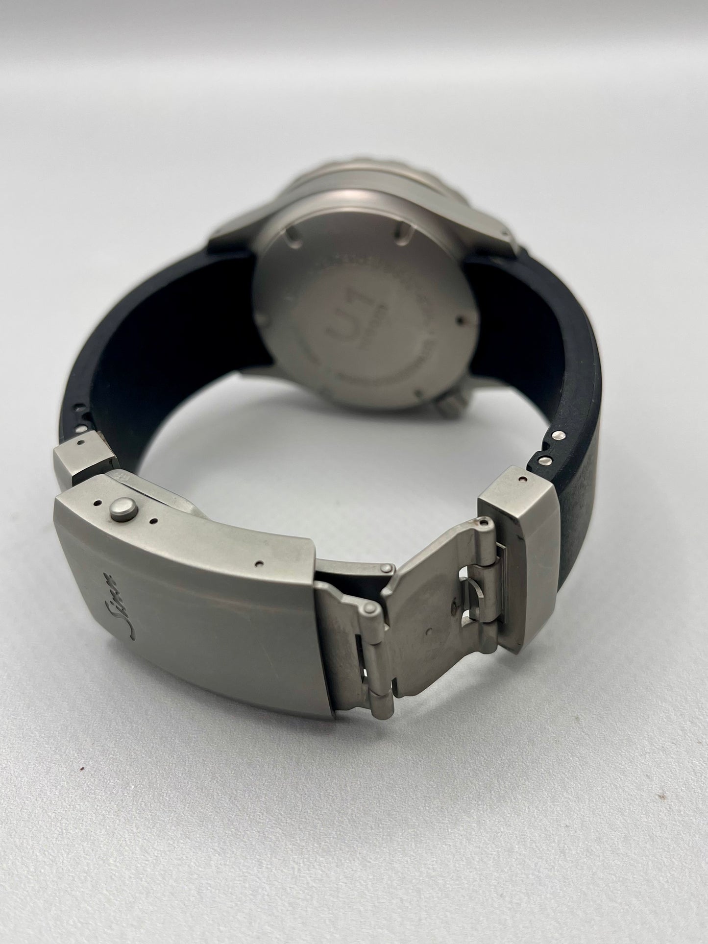SINN U1 - Automatic - 1000m - Box only - Sinn Rubber Strap & Deployment Clasp