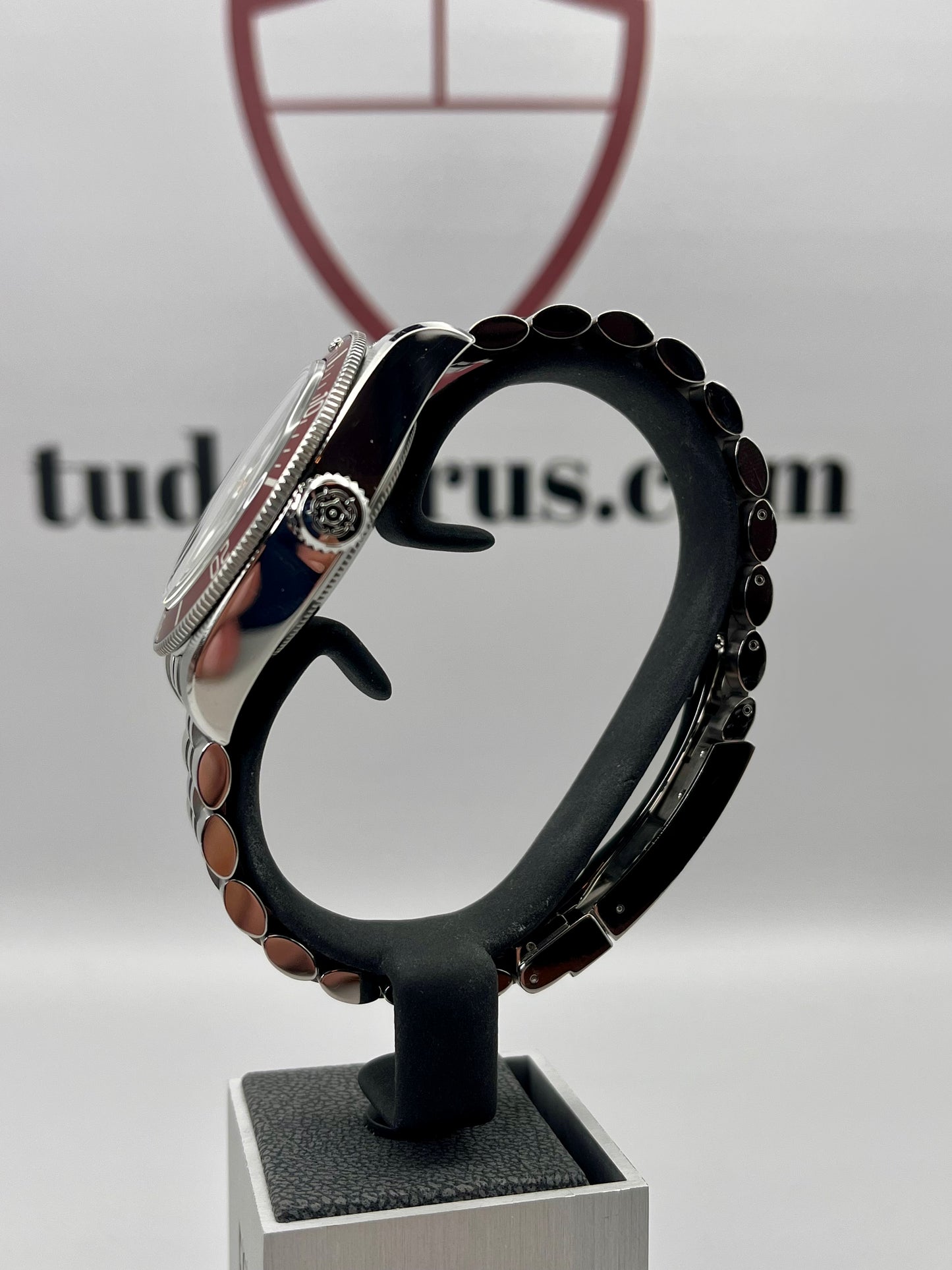 Dec 2023 TUDOR Black Bay 41mm - M7941A1A0RU - Jubilee Strap - METAS - Full Set