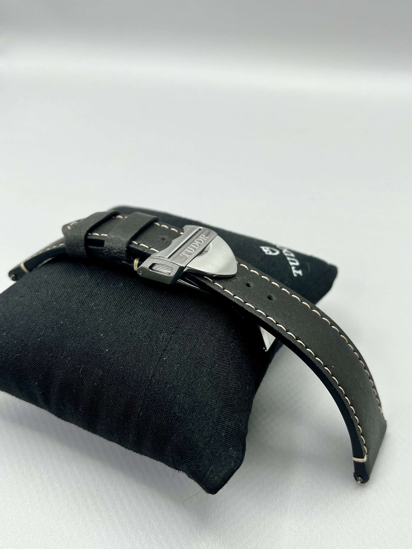 UNWORN TUDOR OEM Dark Brown Leather Strap 22mm & TUDOR 18mm Clasp
