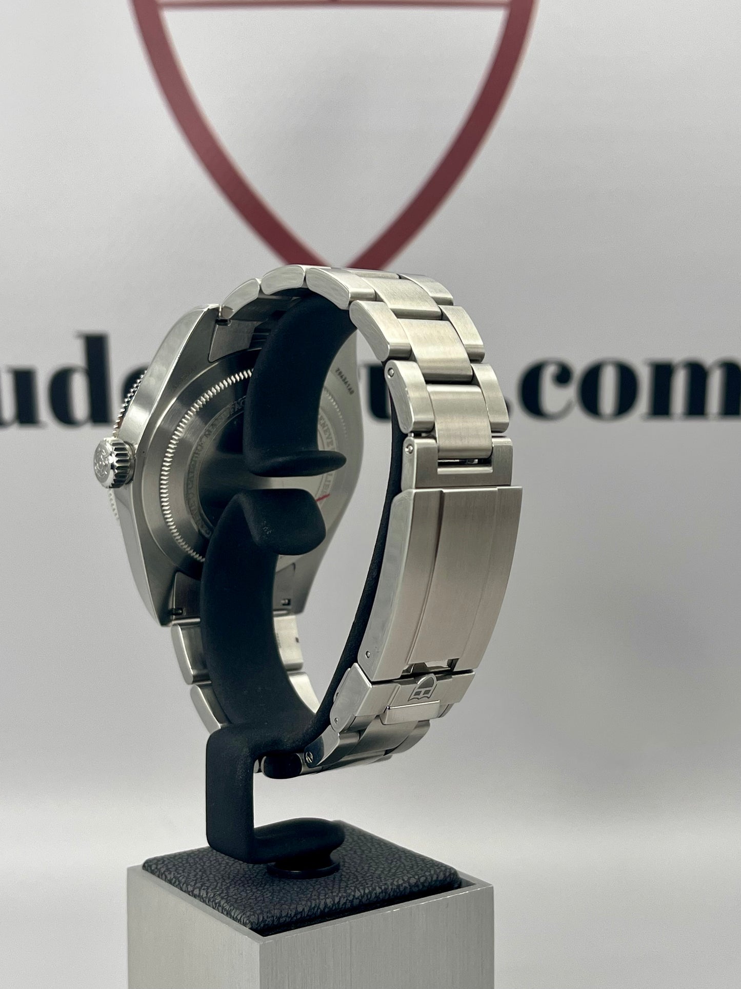 2025 TUDOR Black Bay 68 - 43mm - M7943A1A0NU - Full Set