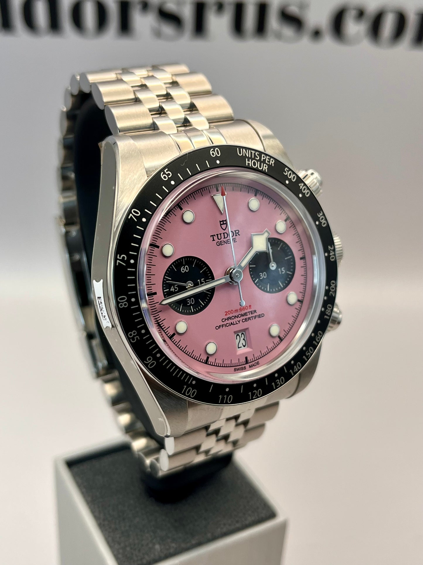 2025 *UNWORN* TUDOR Black Bay Chrono Miami Pink - 79360N - 41mm - Full Set
