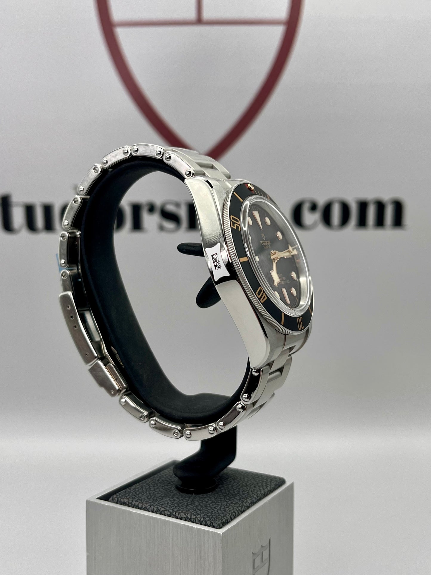 2019 **UNWORN & STICKERED** NOS - 79030N - 39 mm - Full Set