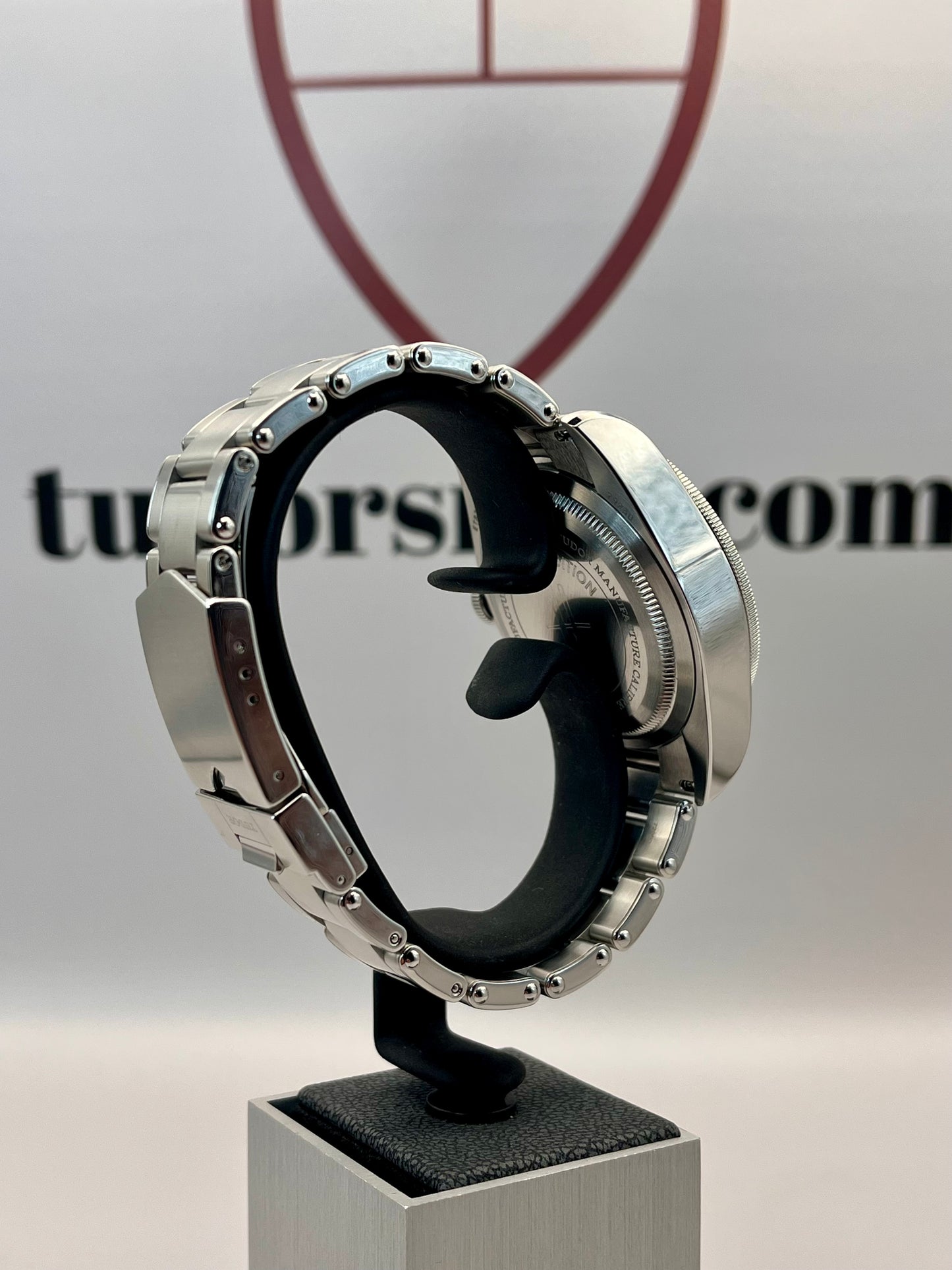 2022 TUDOR Black Bay 79230G 'Harrods' Edition - 41mm - Full Set
