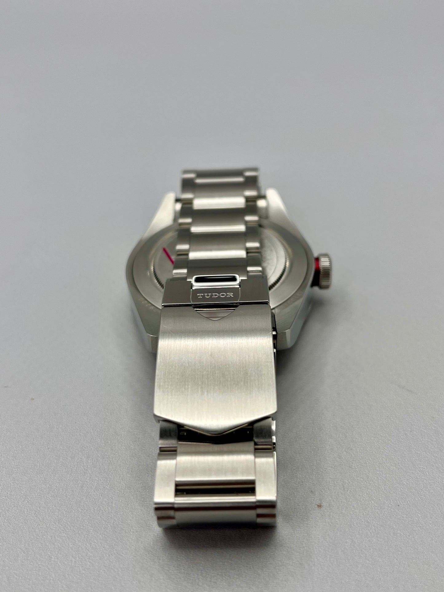 TUDOR Black Bay 79220R 'Smiley ' - 41mm - Full Set - Exceptional 'UNWORN'