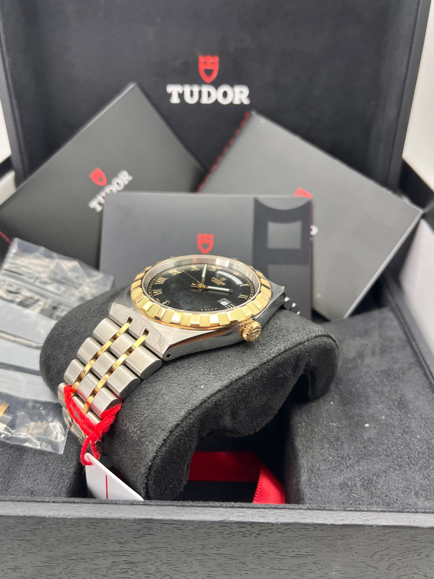 UNWORN 2023 TUDOR Royal 41mm Date/Day - M28603 - Full Set - Warranty to Apr 2028