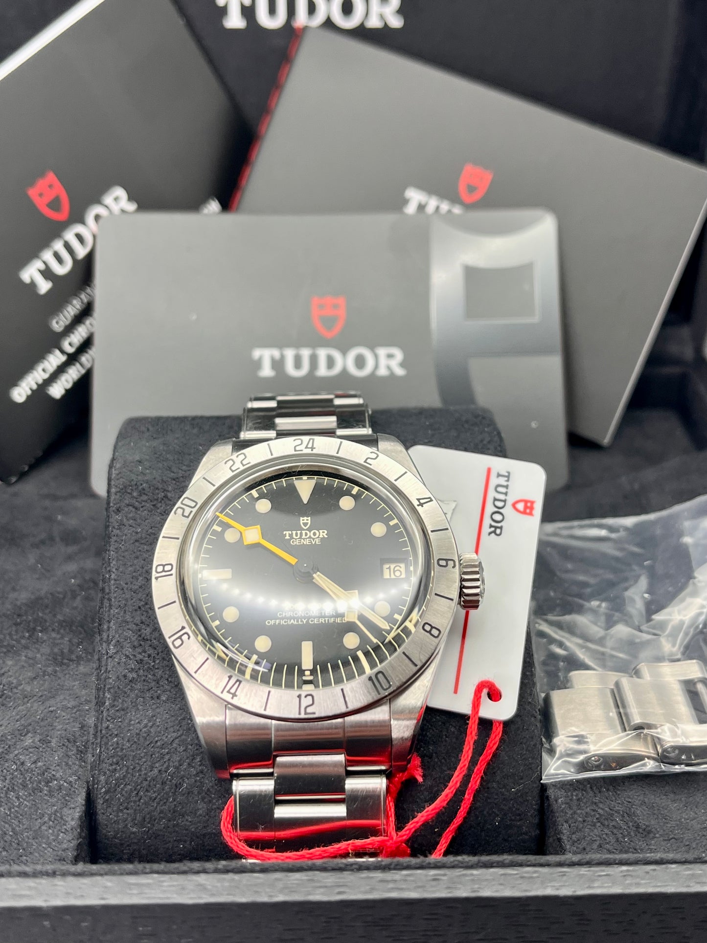 2023 Tudor Black Bay Pro - 39mm - M79470 - Full Set - Warranty to Oct 2028