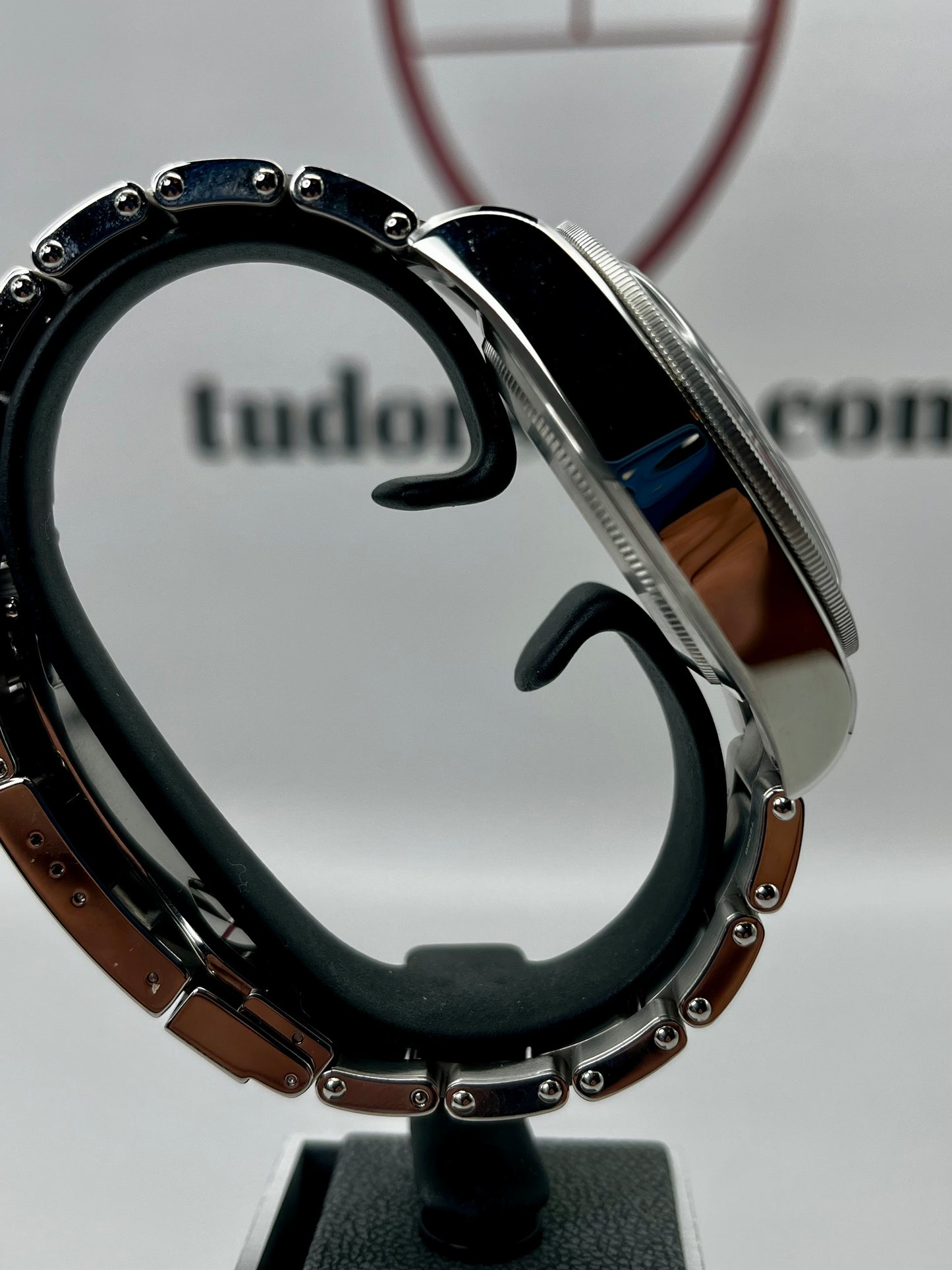 2021 *UNWORN* TUDOR 41mm GMT Pepsi - 41mm - Full Set - Warranty to July 2026