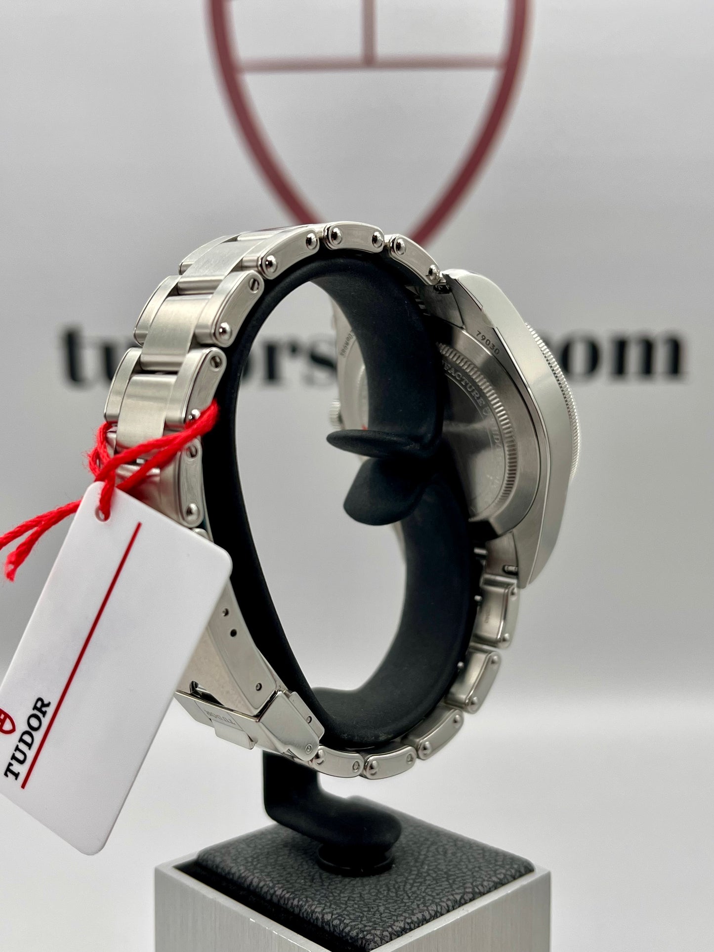 UNWORN 2024 TUDOR Black Bay 58 - 79030N - 39 mm - Full Set - Wrnty to Sep 2029