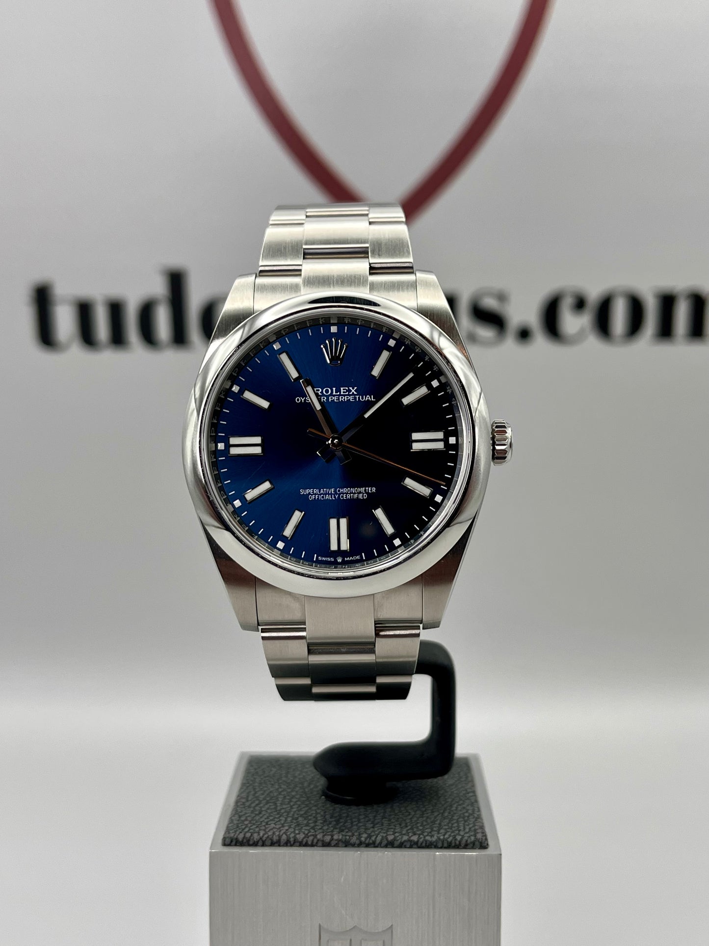 2024 ROLEX Oyster Perpetual 41mm - 124300 - Full Set - Warranty to June 2029