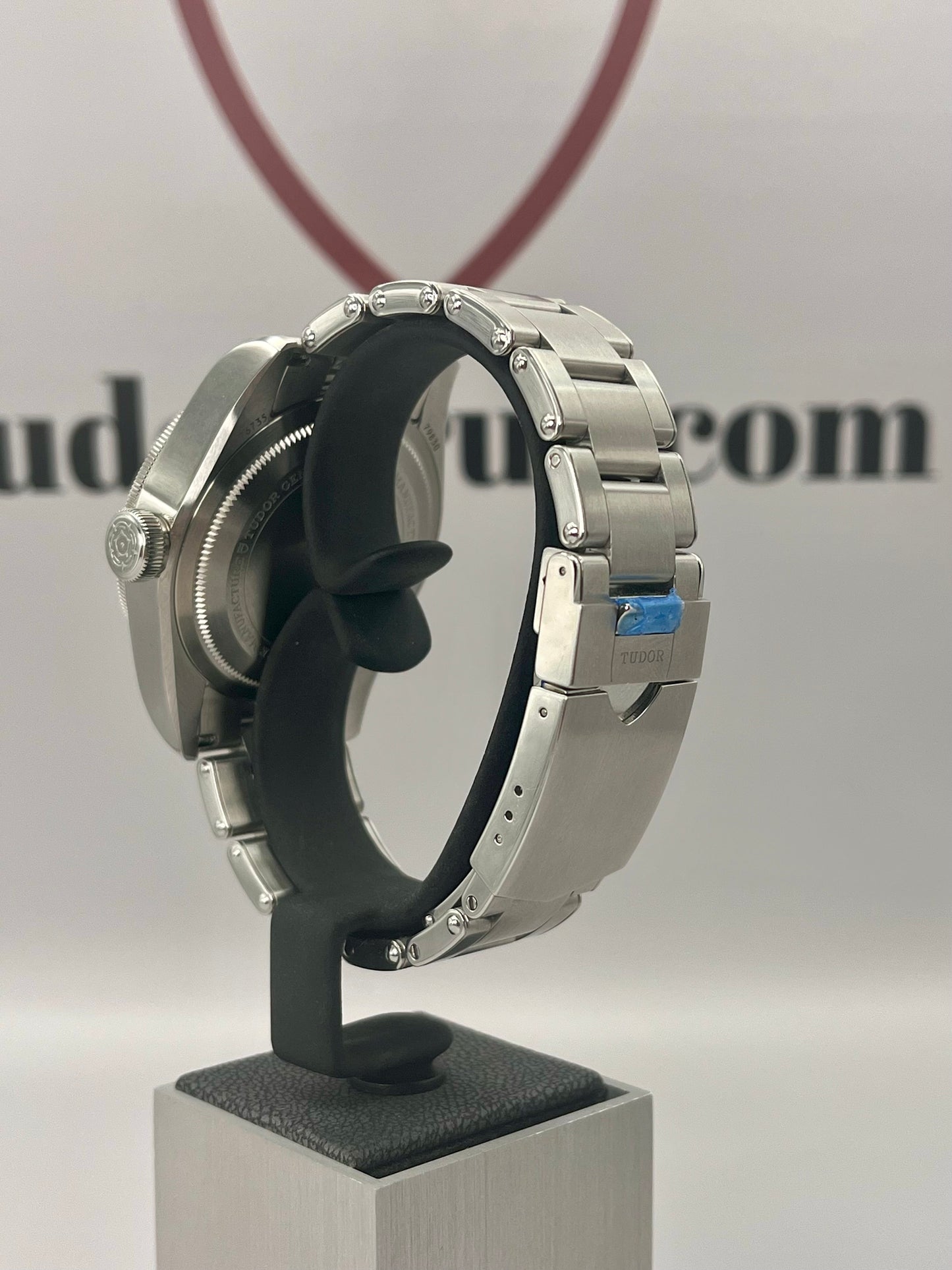 2025 **BRAND NEW** TUDOR Black Bay GMT 'Pepsi' - 79830RB - 2 x OEM Straps