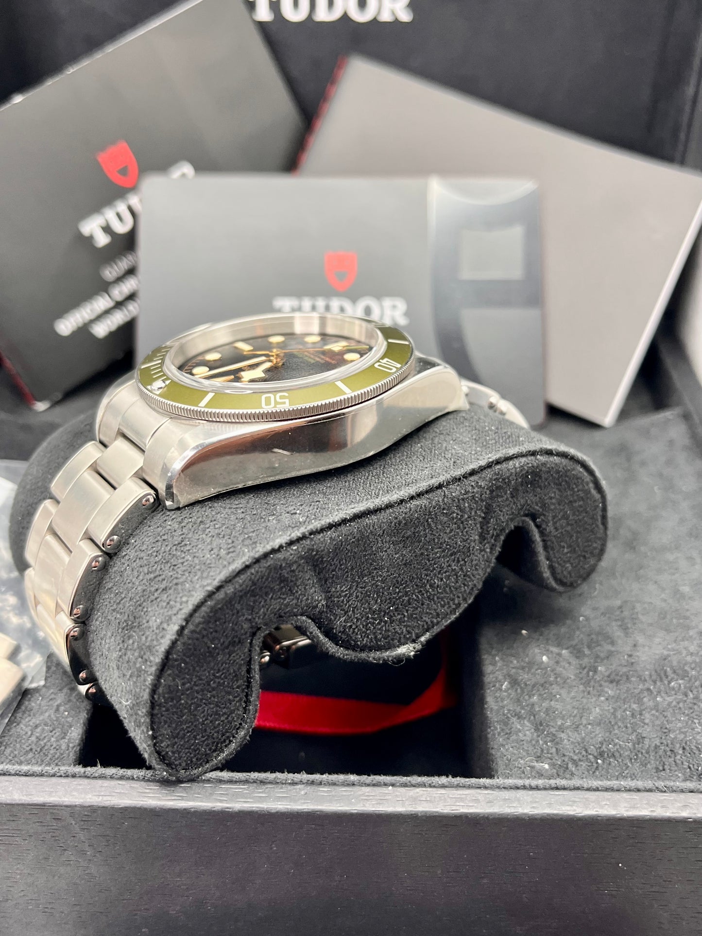 *UNWORN* 2021 TUDOR Black Bay Harrods - 79230G - 41mm - Full Set