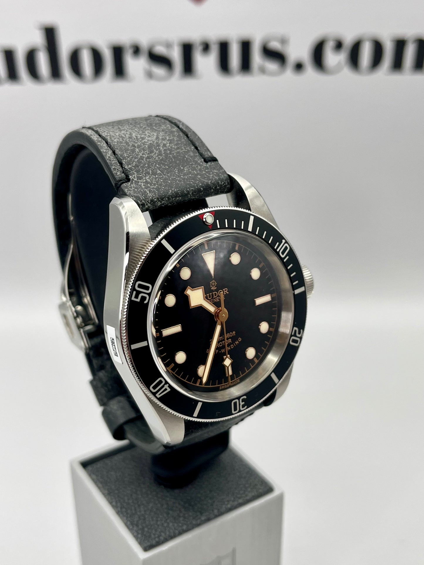 2016 TUDOR **UNWORN** NOS Black Bay 'Smiley' - 79220N - 41mm - Full Set - Rare!