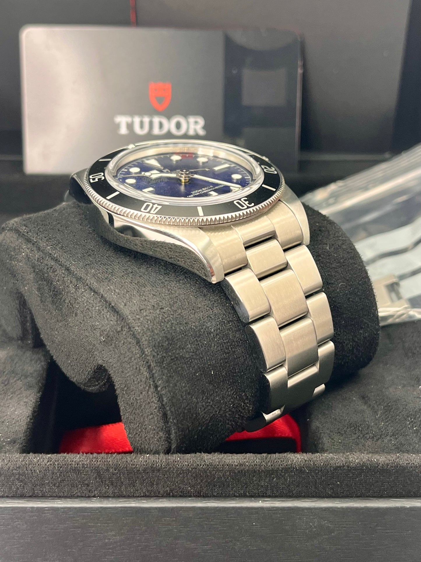 2025 TUDOR Black Bay 68 - 43mm - M7943A1A0NU - Full Set
