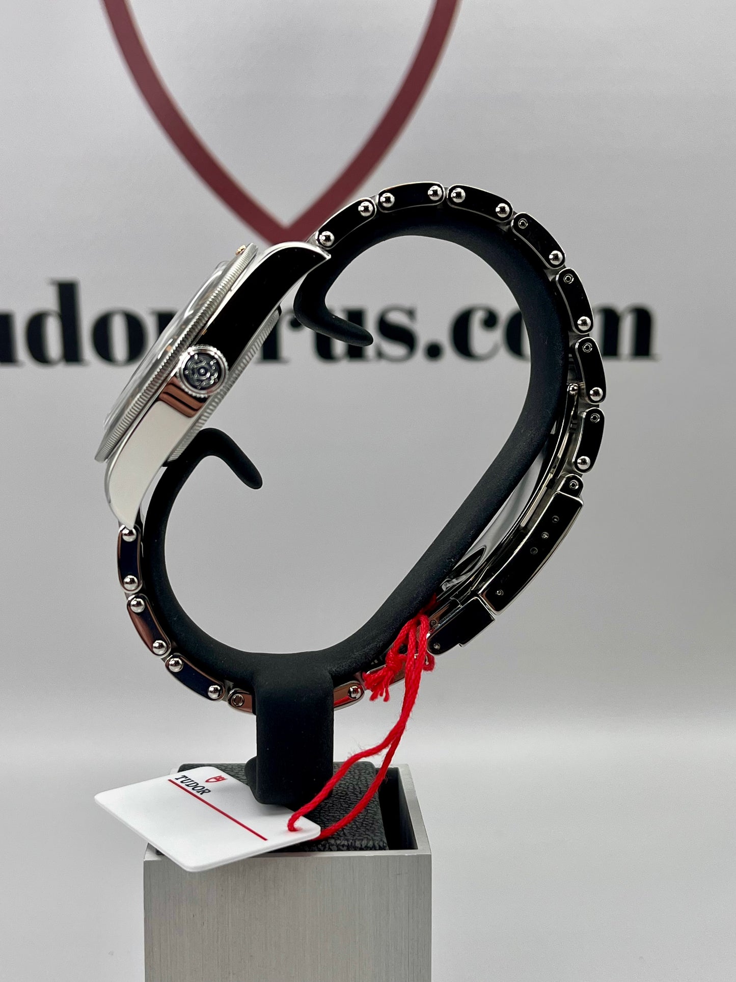 Tudor Black Bay - New/Unworn - 79030N - 39 mm - Full Set - Warranty to Mar 2030