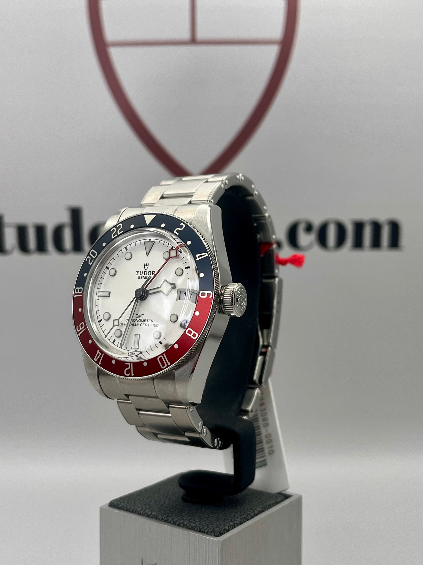 2023 Unworn Tudor Black Bay GMT Pepsi - 79830RB - Opaline Dial - 41mm - Full Set
