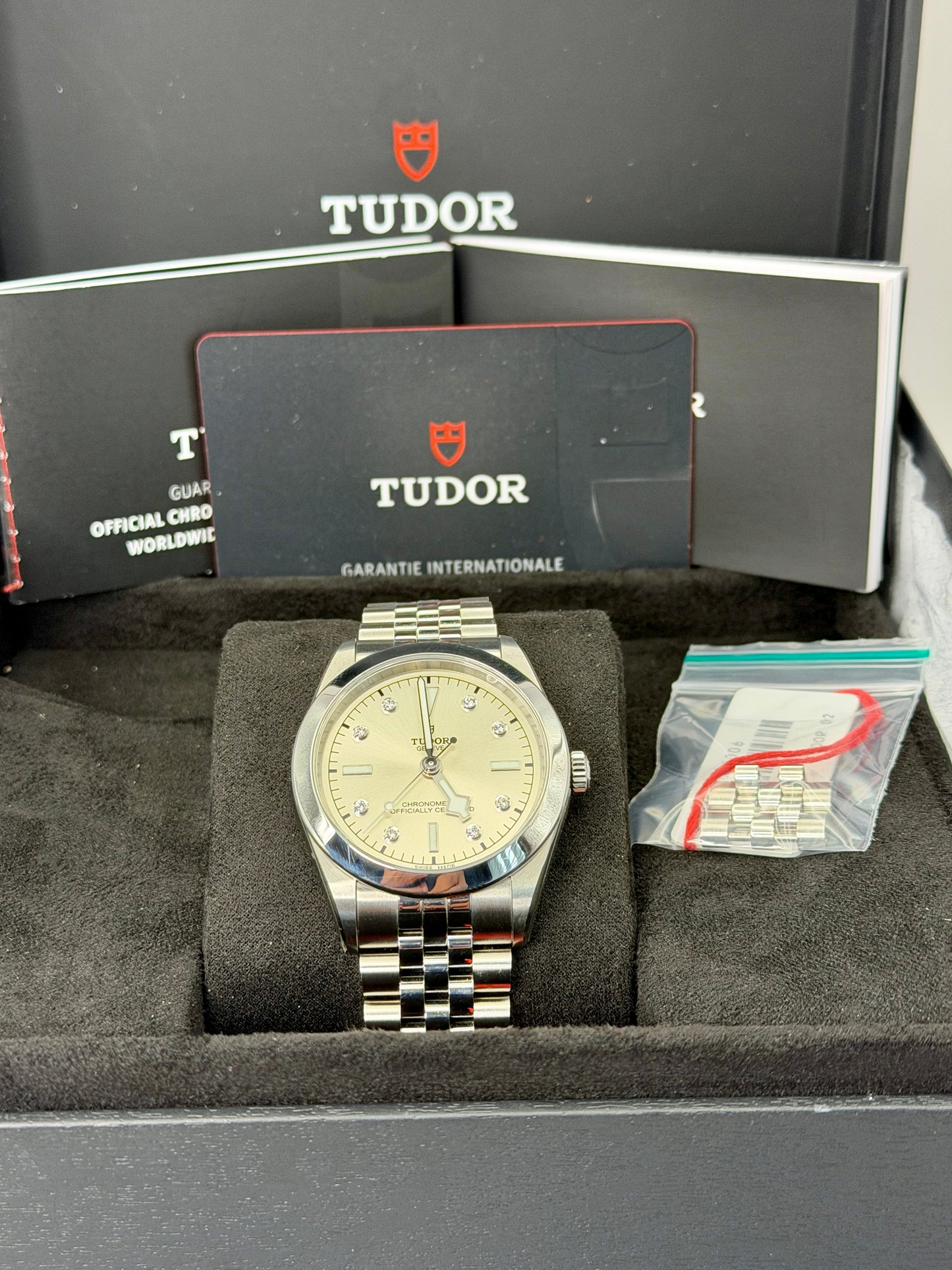 2023 TUDOR Black Bay One 39mm M79660-006 Full Set Warranty