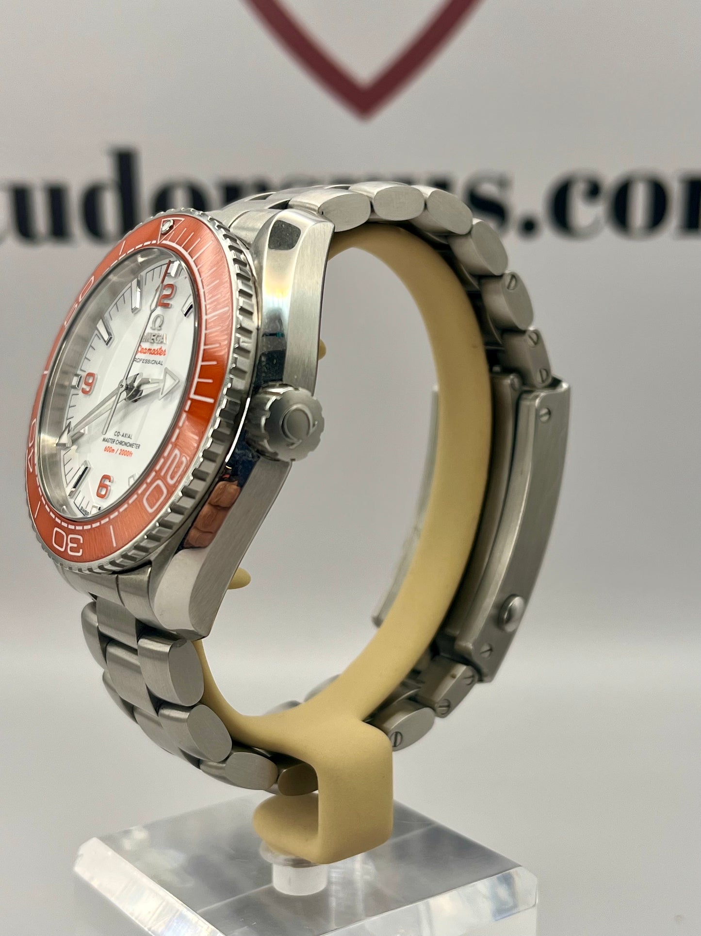 OMEGA SeaMaster Planet Ocean - 215.30.44.21.04.001 - 43.5 mm