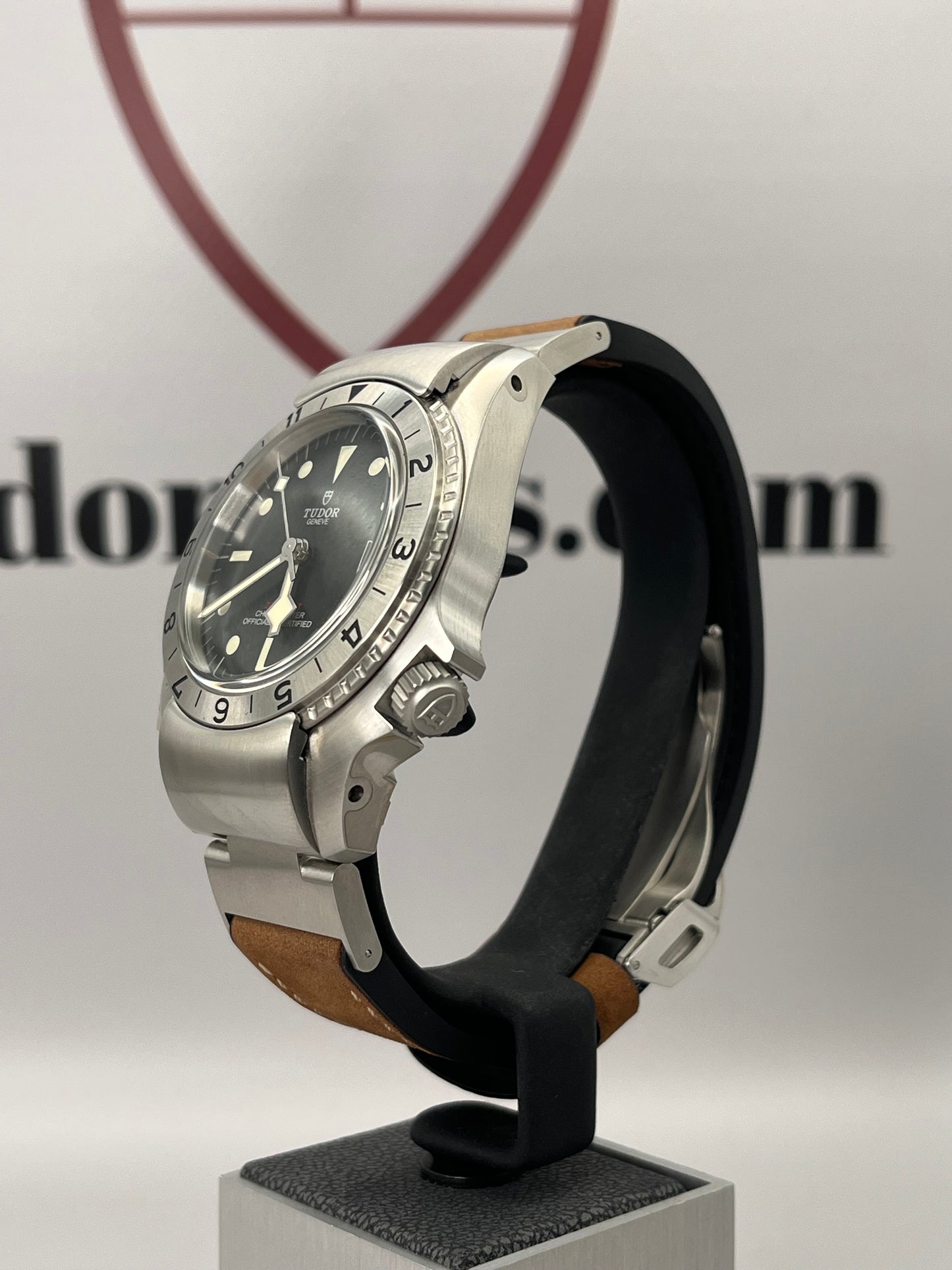 **BRAND NEW** 2025 TUDOR Black Bay P01 - 42mm - 70150