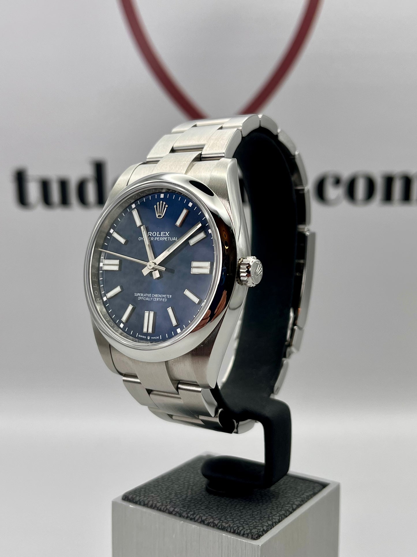 2024 ROLEX Oyster Perpetual 41mm - 124300 - Full Set - Warranty to June 2029