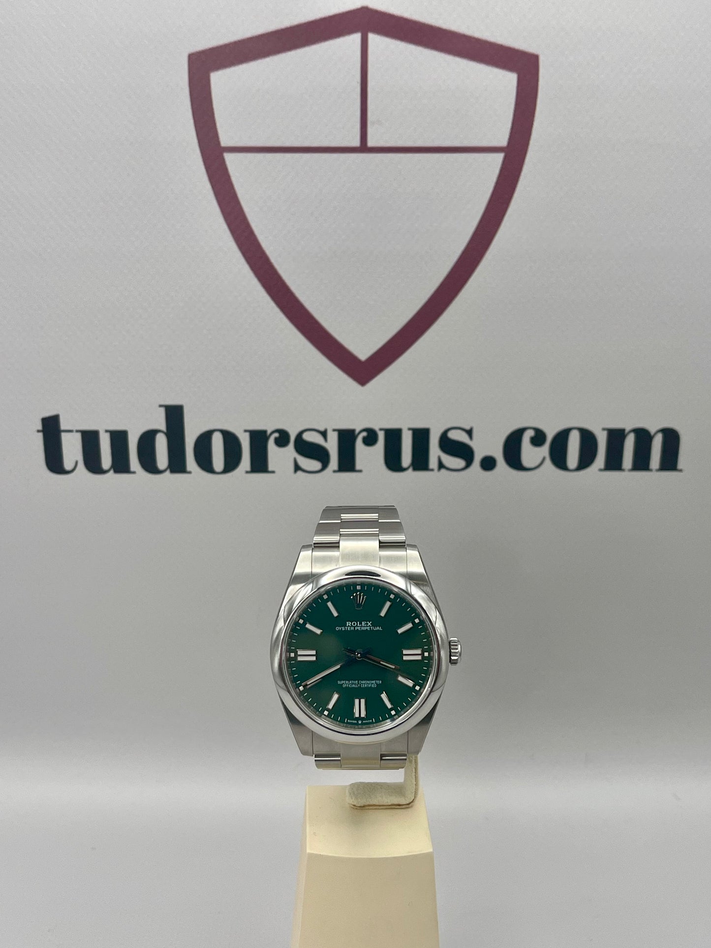 *Stickered* ROLEX Oyster Perpetual 41mm - 124300 - Full Set - Warranty
