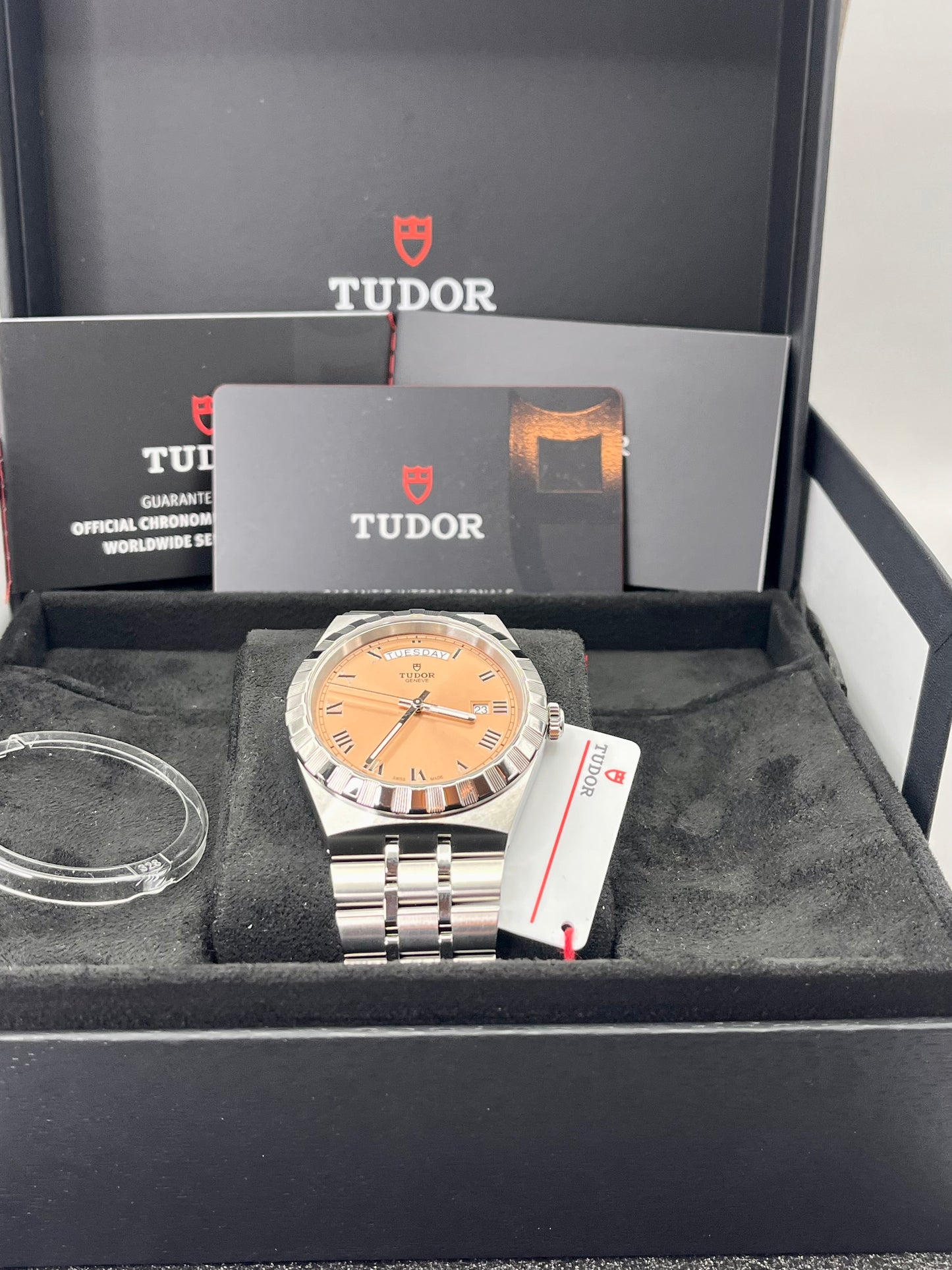 New/Unworn TUDOR Royal Salmon - 28600 - 41 mm - Full Set - Warranty to Mar 2030