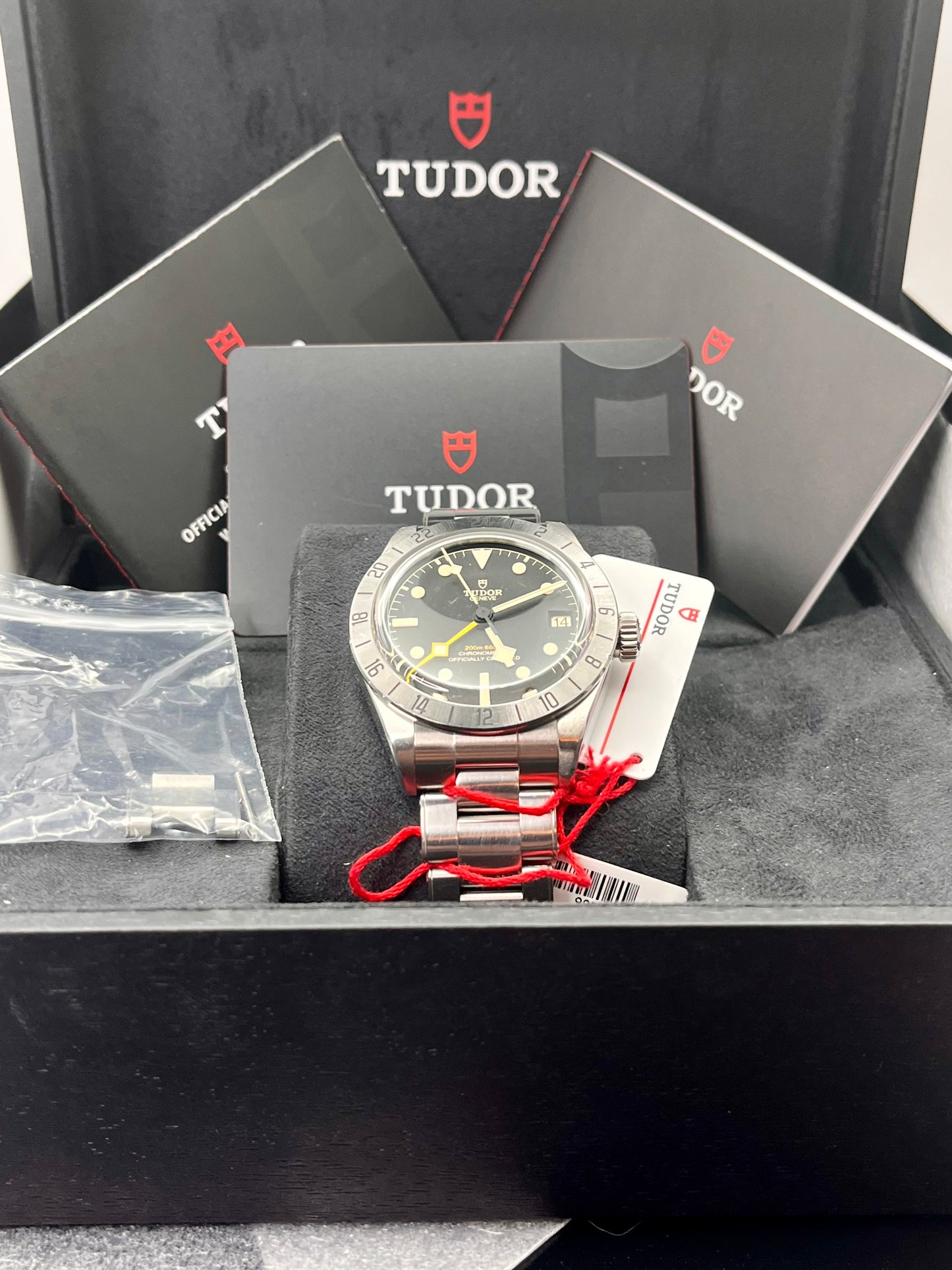 2022 TUDOR Black Bay Pro GMT - M79470 - 39mm - Full Set - Warranty to Apr 2027