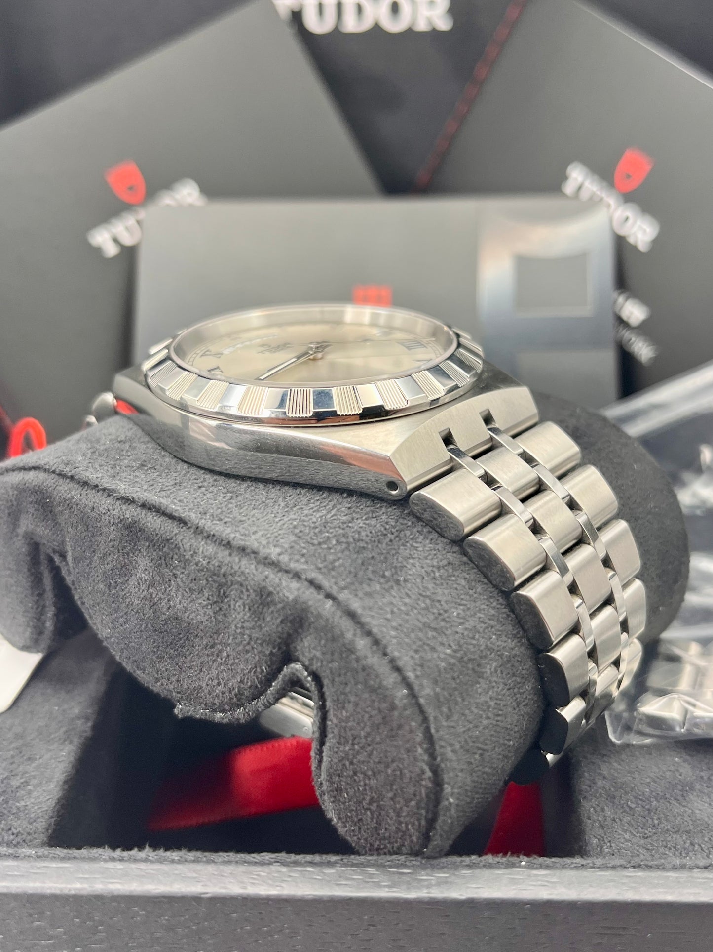 TUDOR Royal Day Date - 28600 - 41mm - Rare Silver Dial