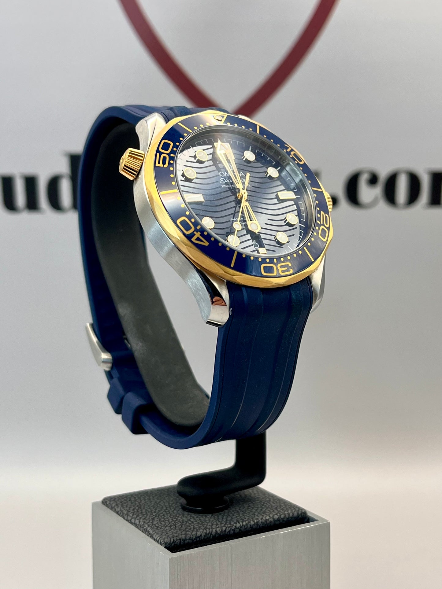 2019 OMEGA Seamaster - 210.22.42.20.03.001 - 42mm - Full Set - MINT