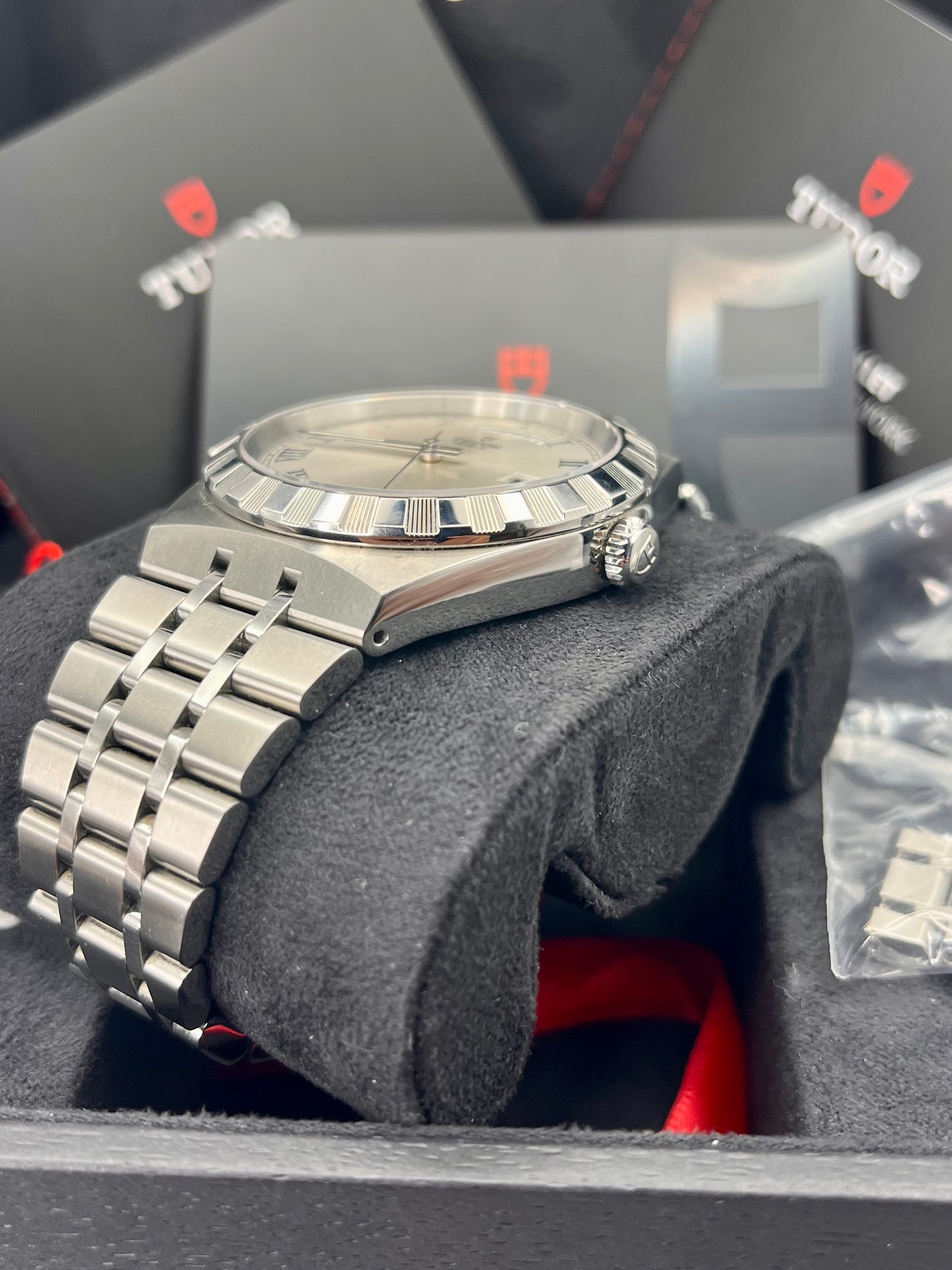 TUDOR Royal Day Date - 28600 - 41mm - Rare Silver Dial