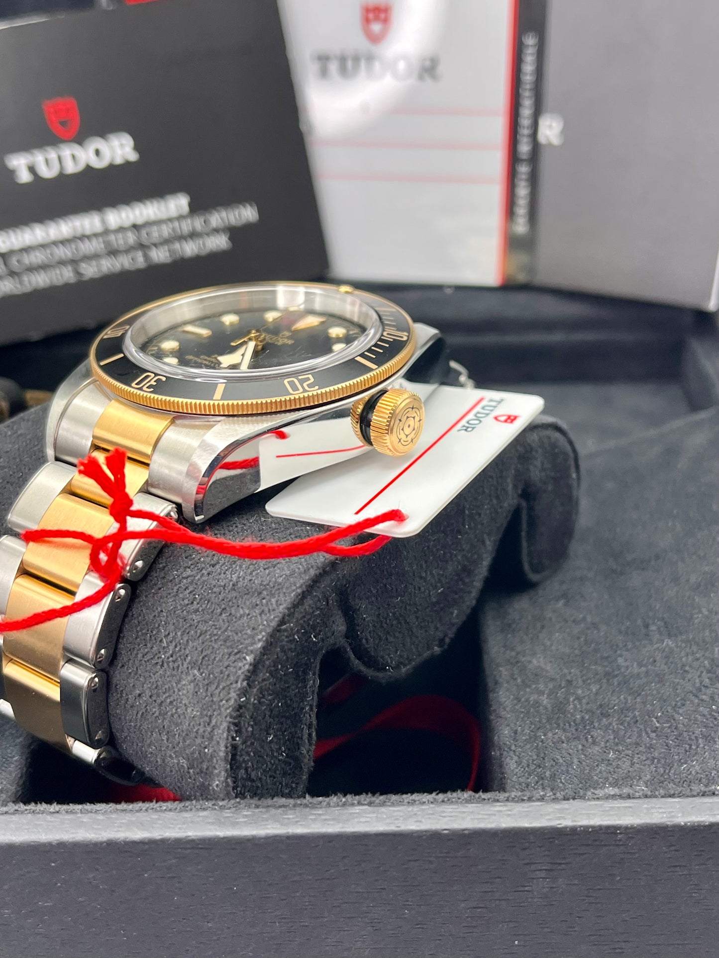 TUDOR Black Bay 41mm Steel & Gold - 79733N - Full Set