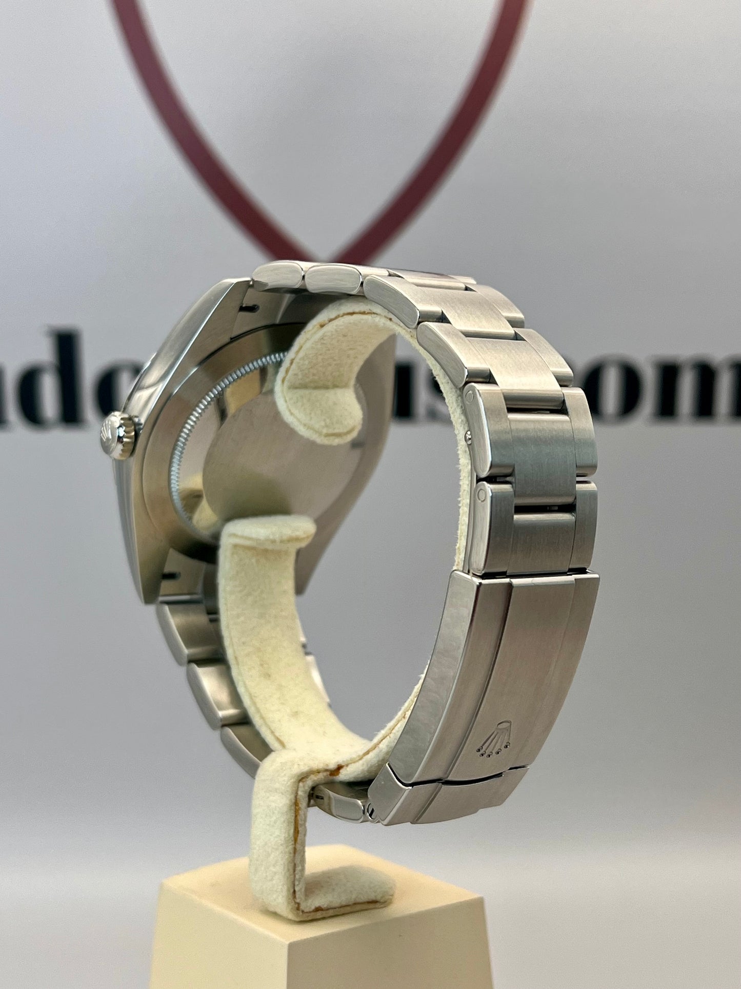 2025 ROLEX Oyster Perpetual 41mm - 124300 - Full Set - Warranty to March 2030