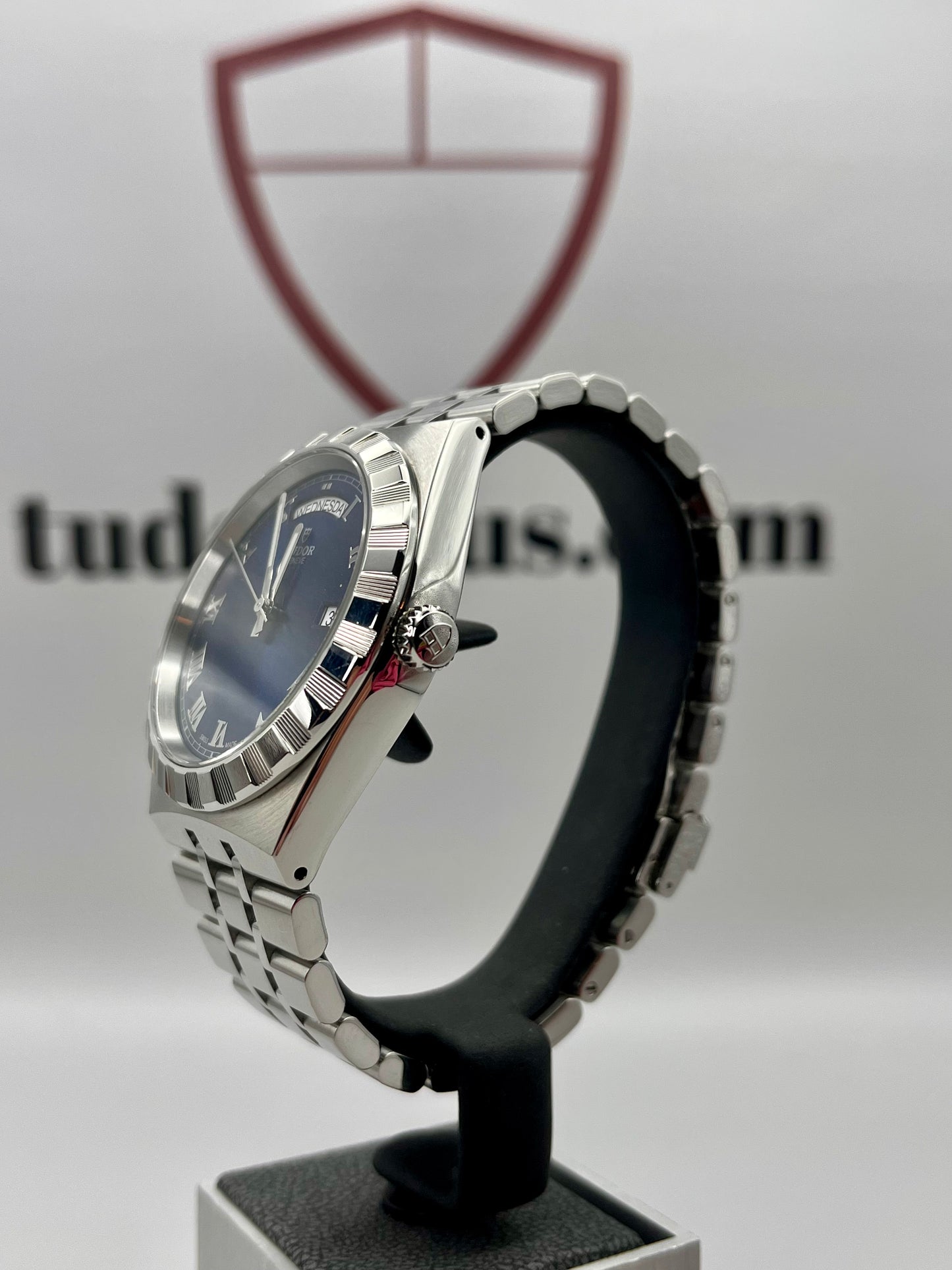 2024 TUDOR Royal Blue - Ref 28600 Day/Date - 41mm - Full Set - Warranty to Oct 2029