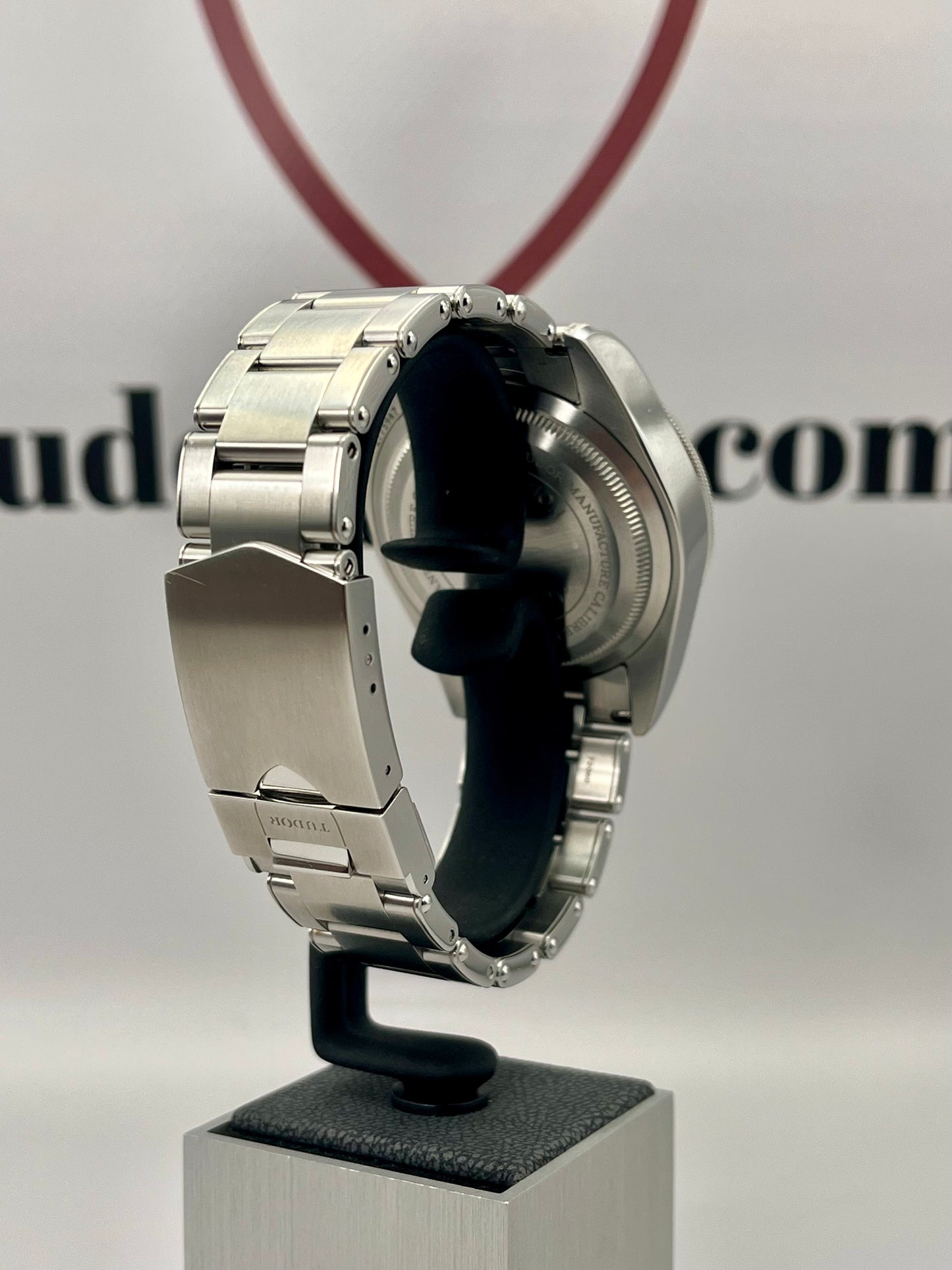 2023 TUDOR Black Bay 79230G 'Harrods' Edition - 41mm - Full Set