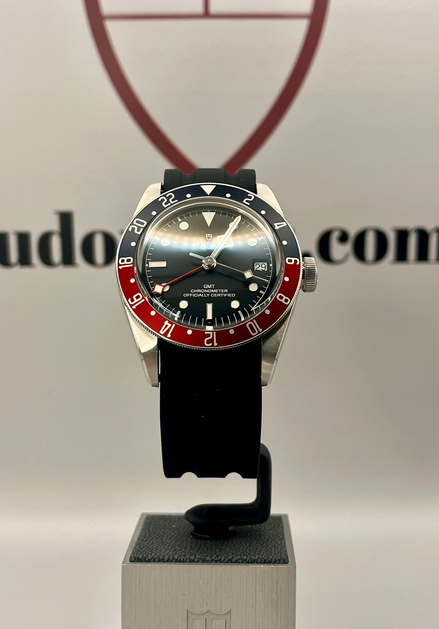 TUDOR Black Bay GMT 'Pepsi' - 79830RB - 41mm