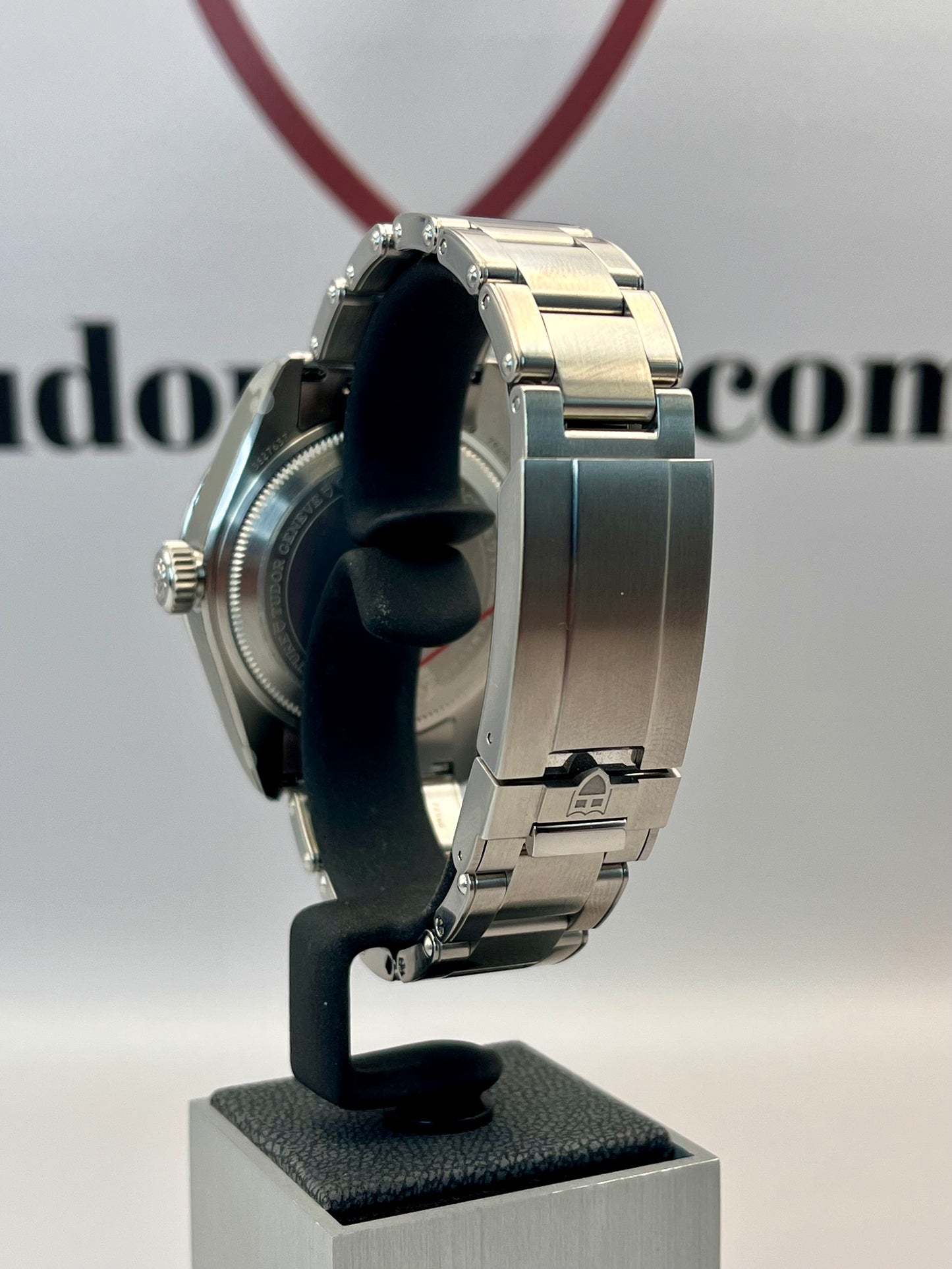 2023 TUDOR Black Bay Pro - 79470 - 39mm - Full Set - Warranty to Apr 2028