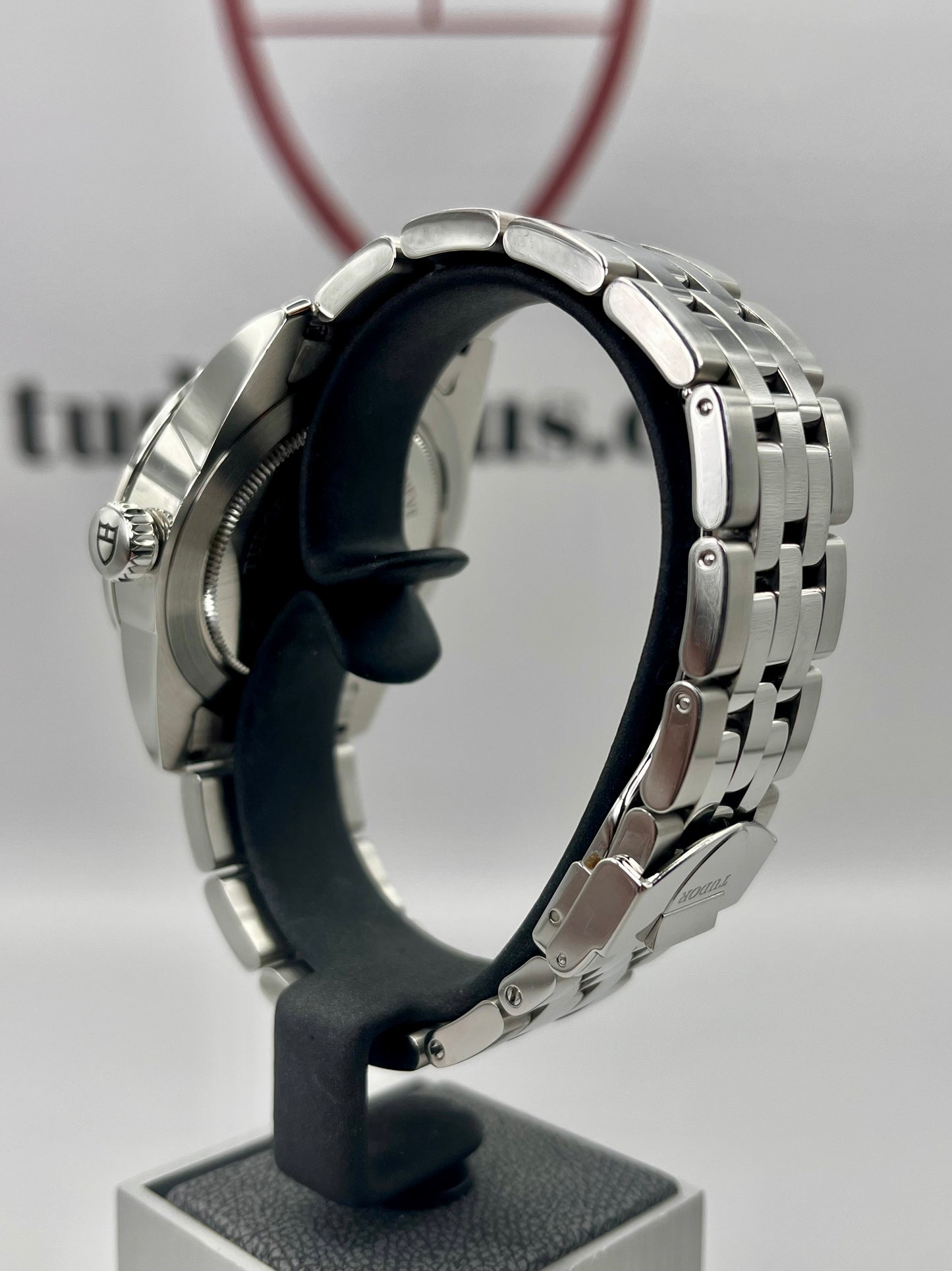 2019 TUDOR Glamour Date-Day - 39mm - Ref 56000 - Full Set
