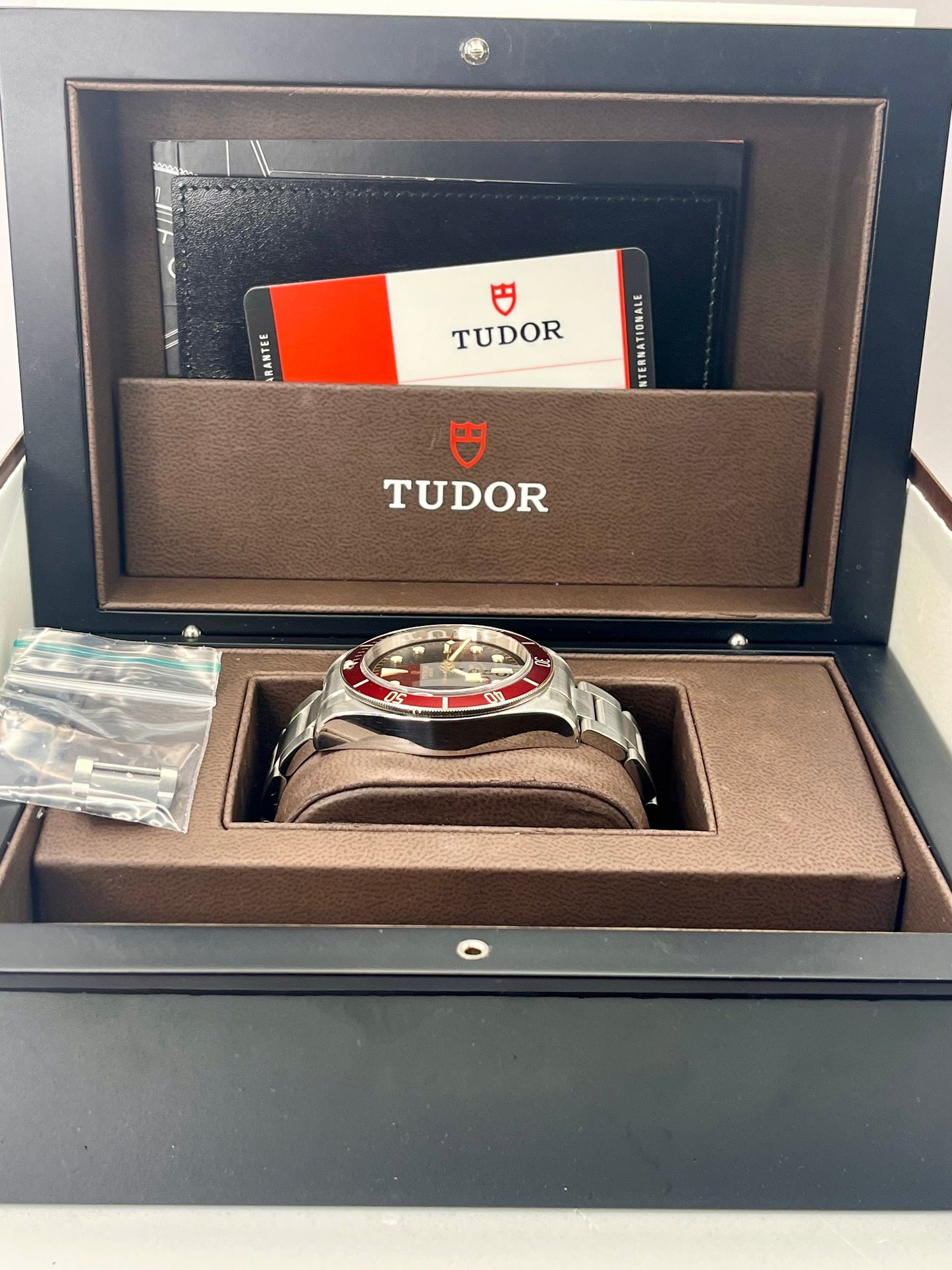 2016 TUDOR Black Bay 'Smiley' - 79220R - 41mm - Full Set - Collectable!