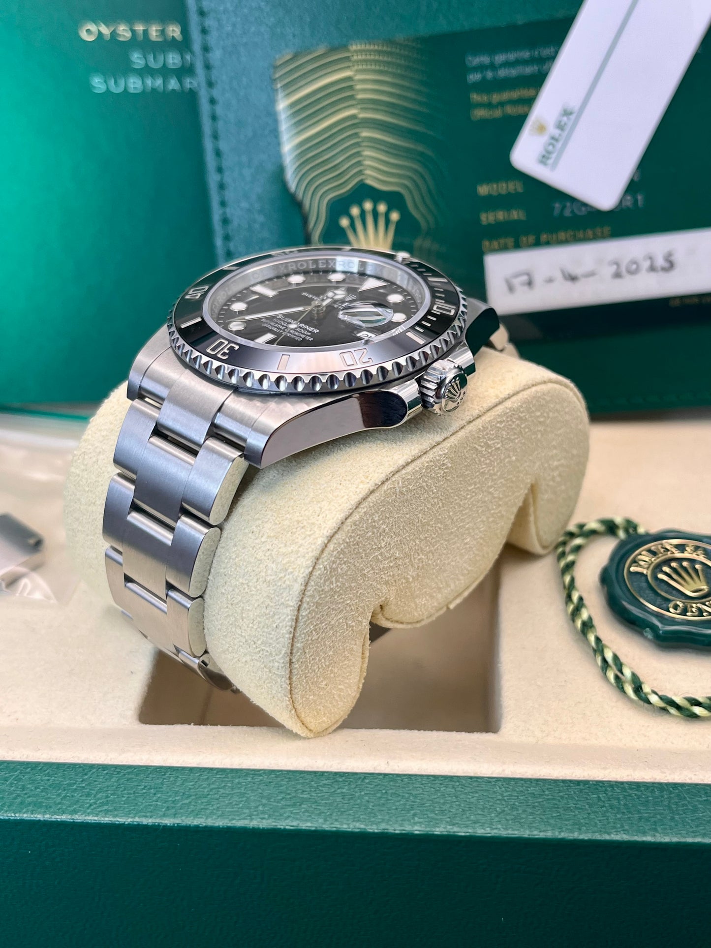 2025 ROLEX Submariner Date - 126610LN - Full Set