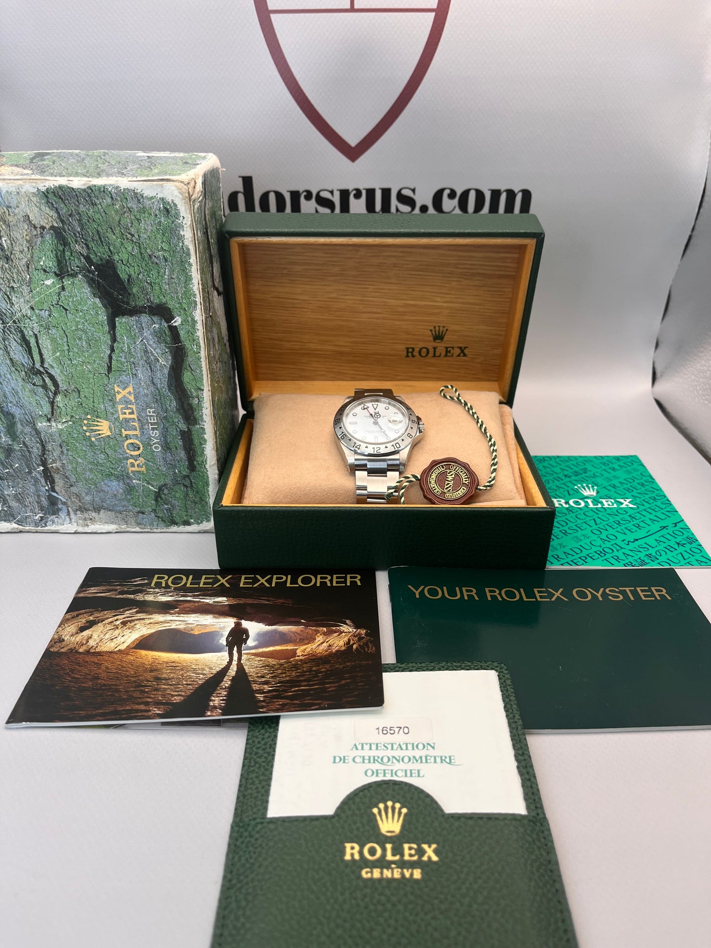 2006 ROLEX Explorer II - 16570 - 40mm - Polar Dial - Immaculate Full Set