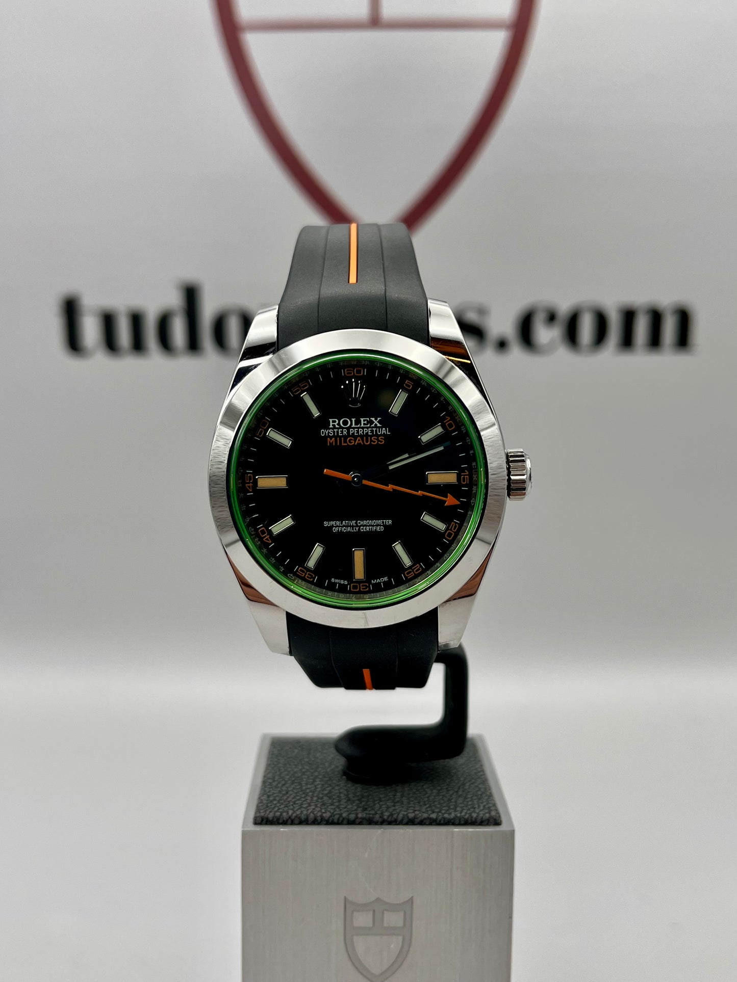 2019 ROLEX Milgauss 116400 GV - 40mm - Full Set - Unworn Oyster Strap