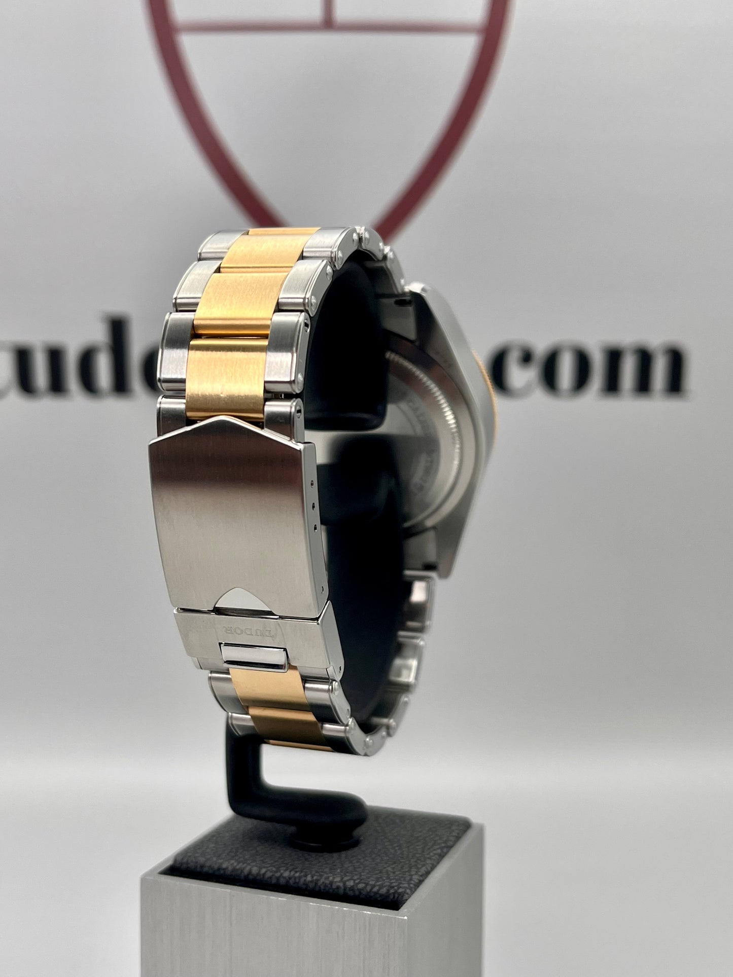 TUDOR Black Bay 41mm Steel & Gold - 79733N - Full Set