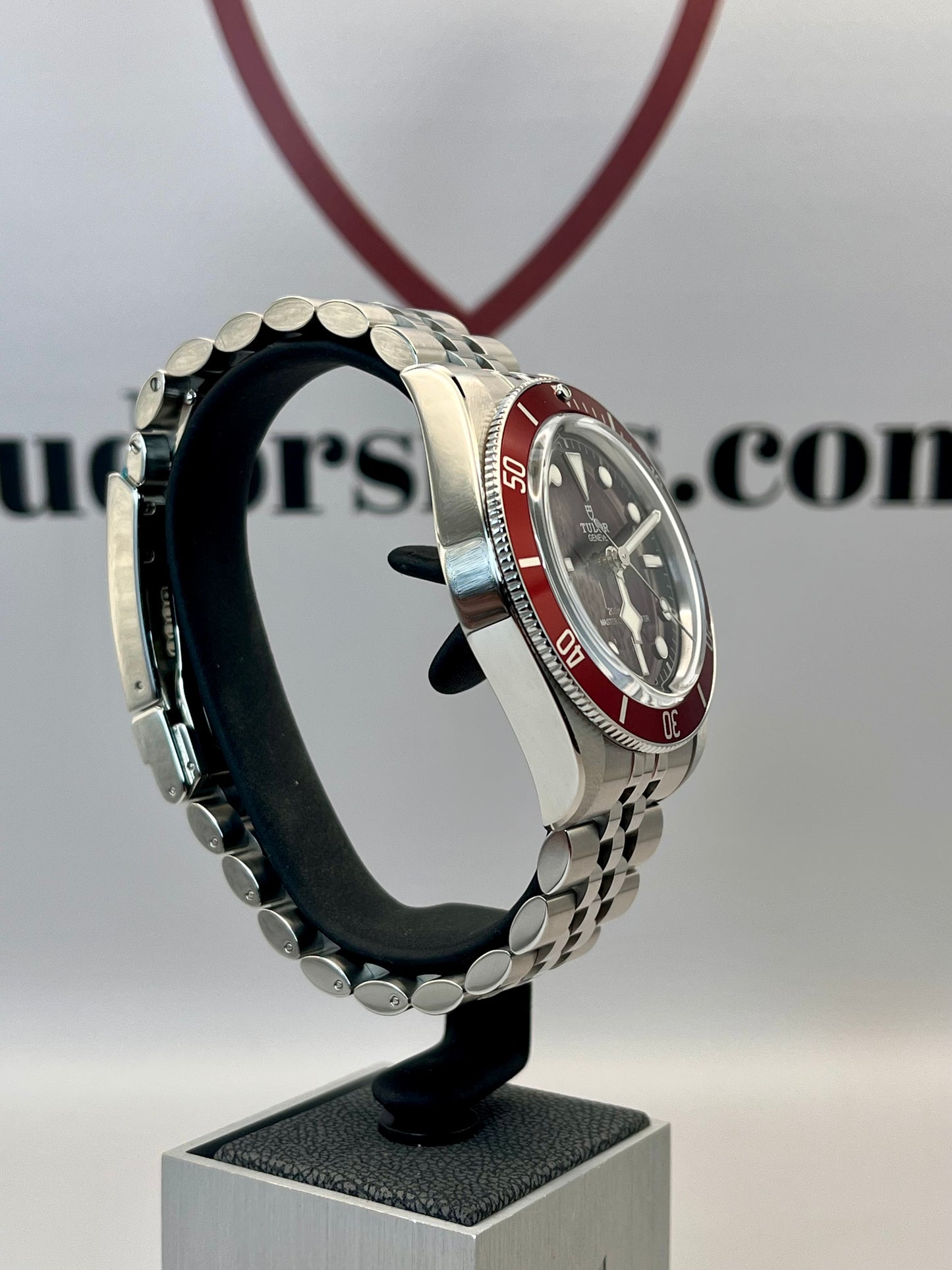 Jun 2025 TUDOR Black Bay 58 Burgundy - 7939A1A0RU - 39mm - Full Set