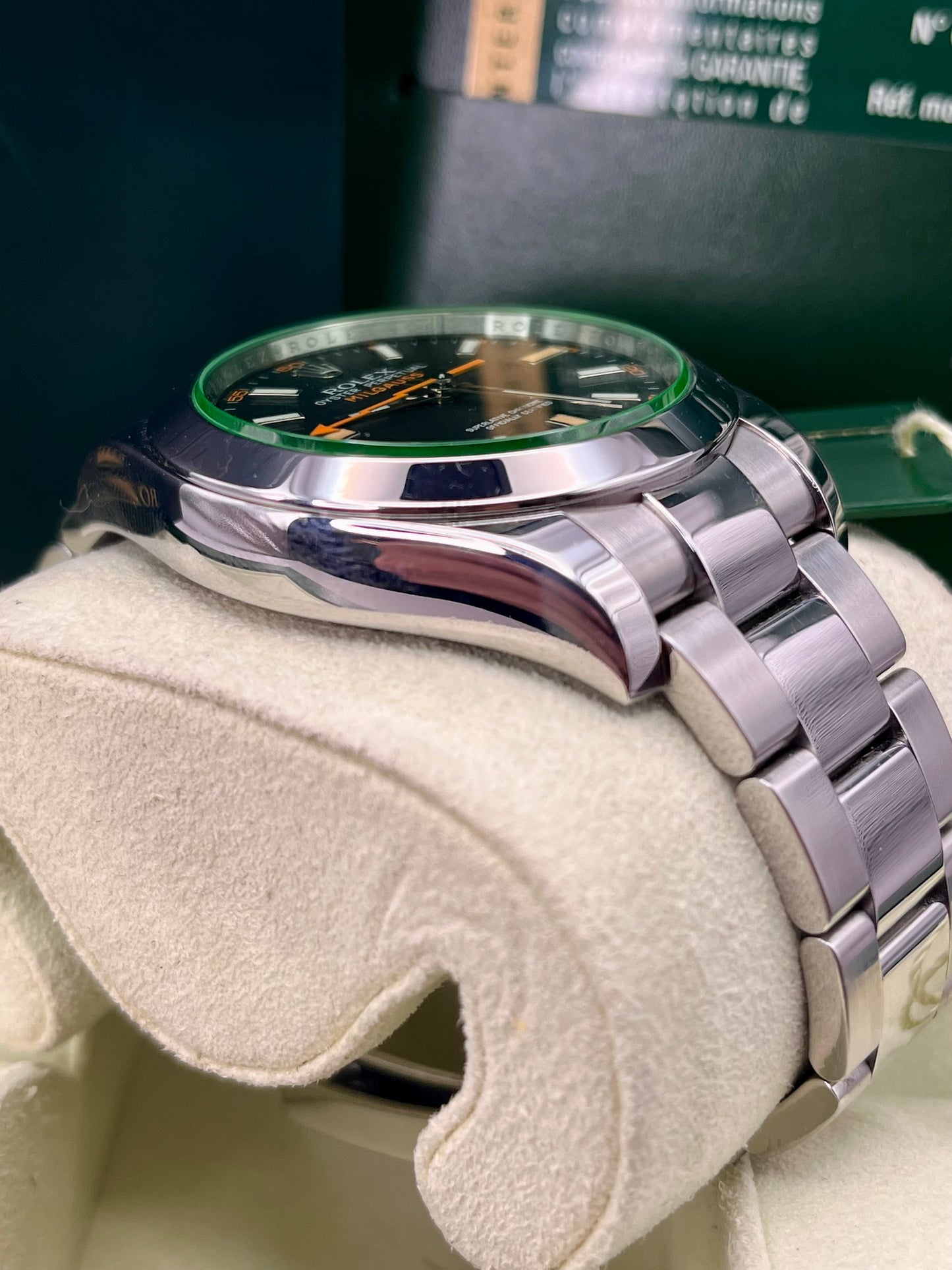 ROLEX Milgauss - 116400GV - 40 mm - Full Set - MINT