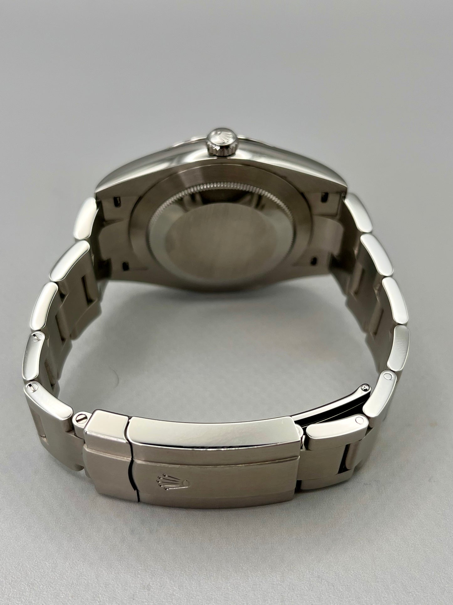 2024 ROLEX Oyster Perpetual 41mm - 124300 - Full Set - Warranty to June 2029