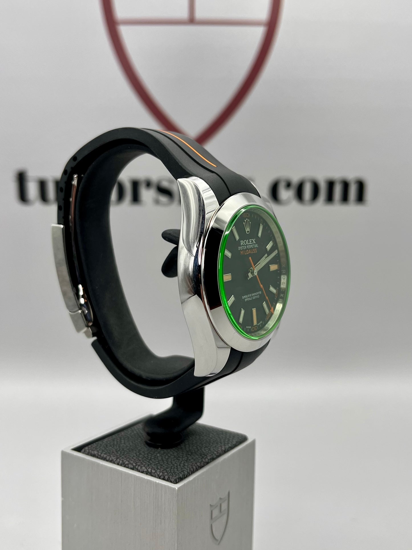 2019 ROLEX Milgauss 116400 GV - 40mm - Full Set - Unworn Oyster Strap